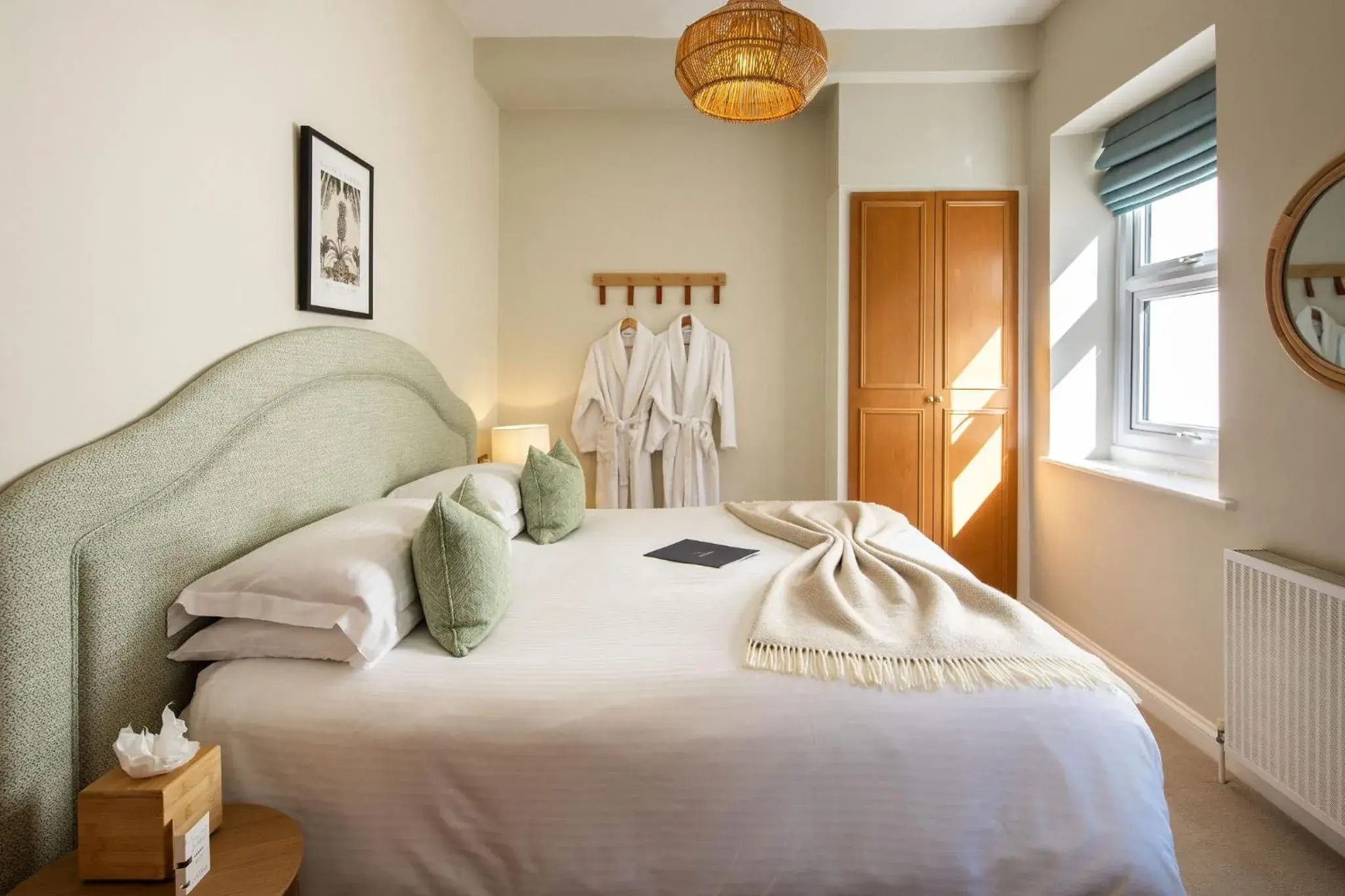 Standard Twin Room in The Moorings Hotel & Restaurant Standard Twin Room in The Moorings Hotel & Restaurant