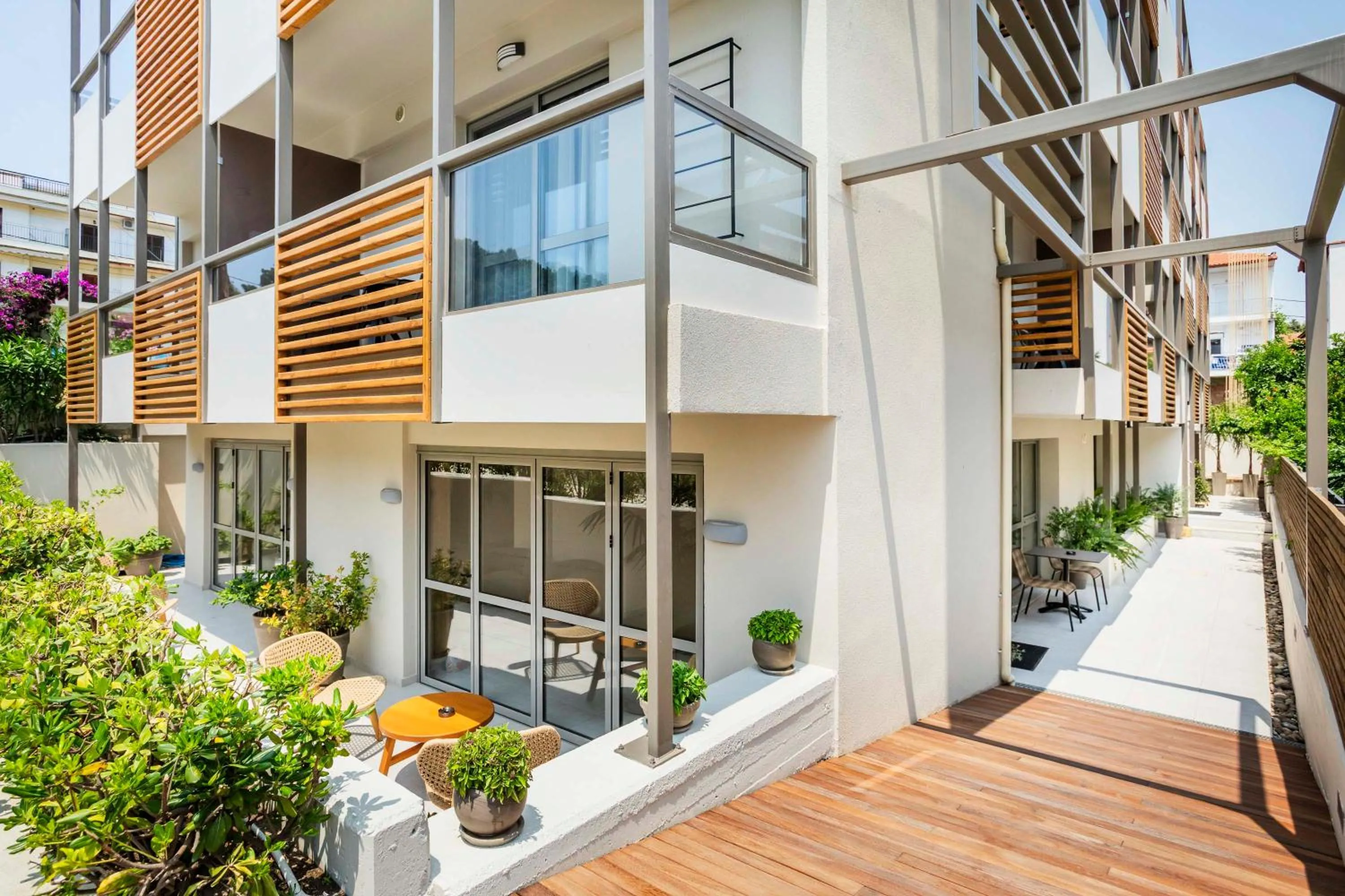 Property building in Hotel Vozina