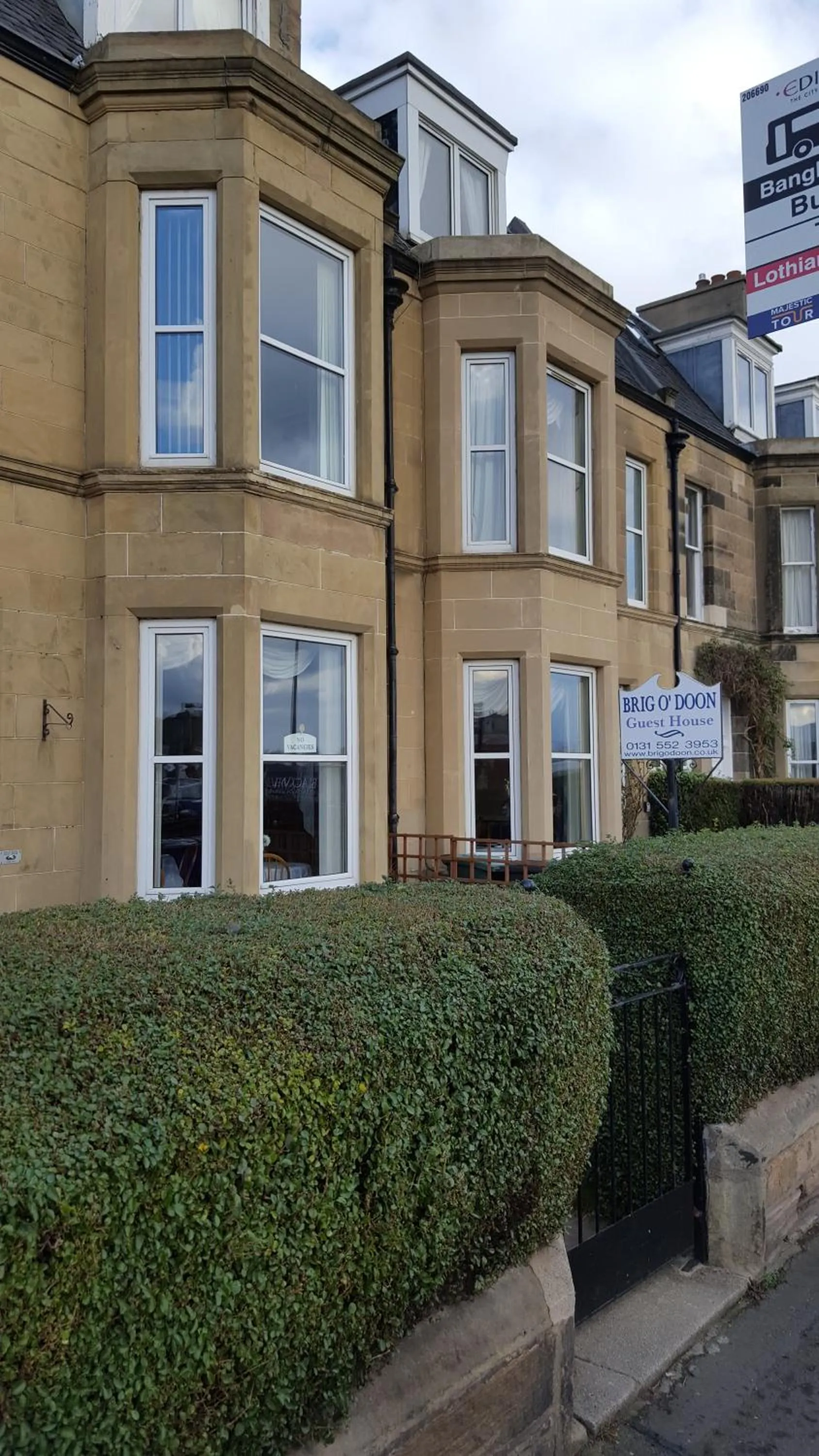 Facade/entrance in Brig O'Doon Guest House