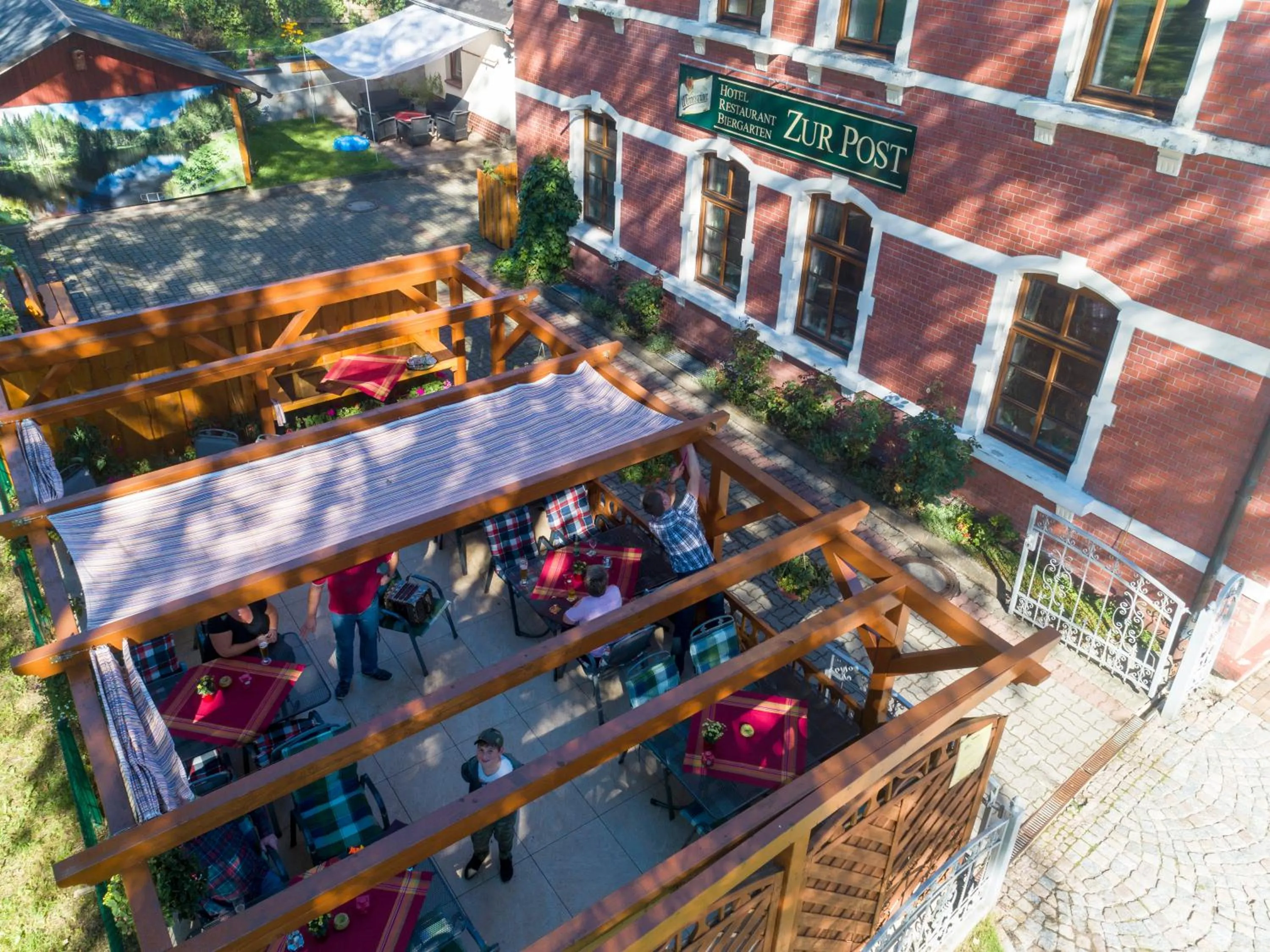 Restaurant/places to eat in Hotel zur Post