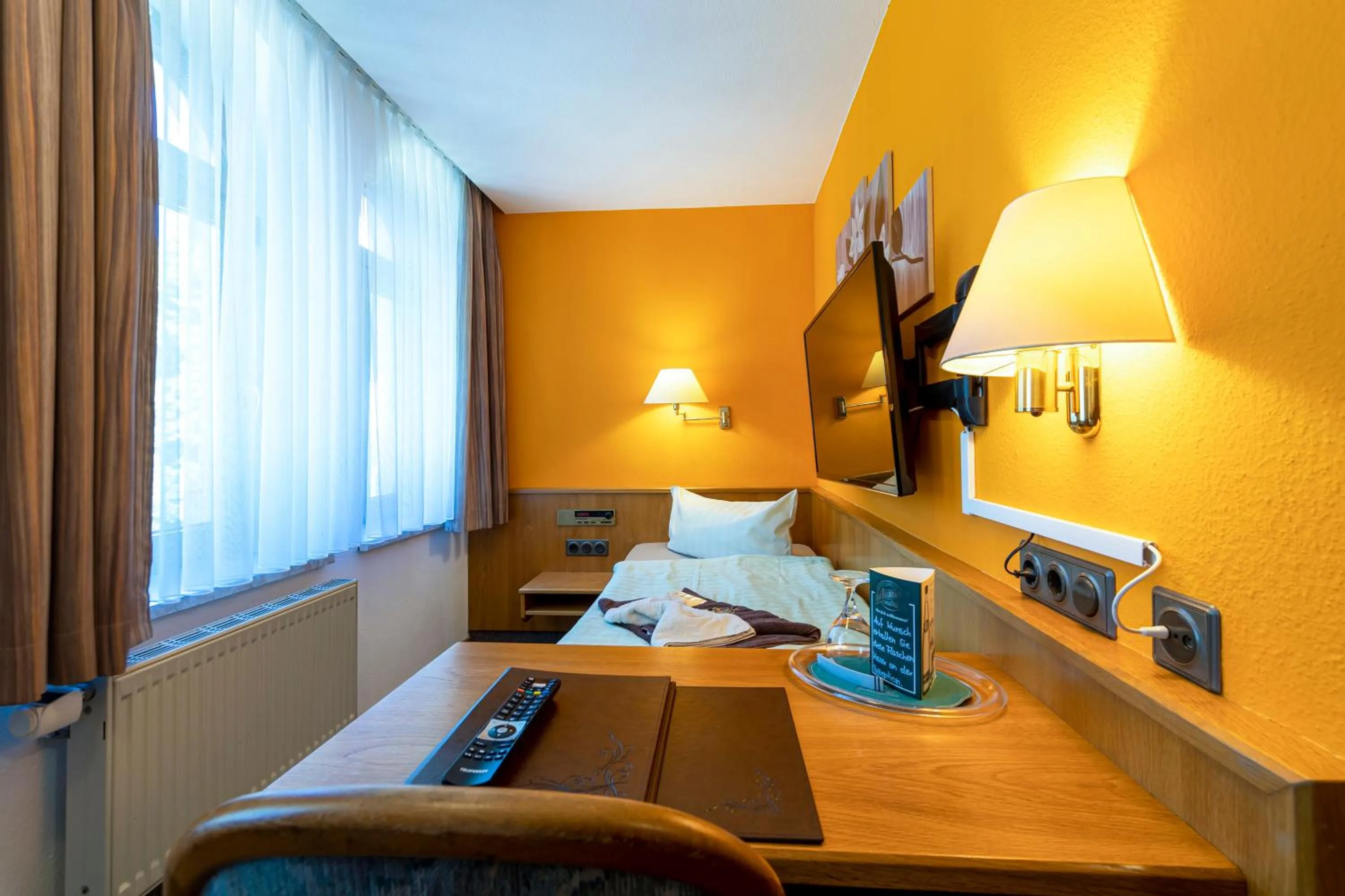 Photo of the whole room, Bed in Hotel zur Post