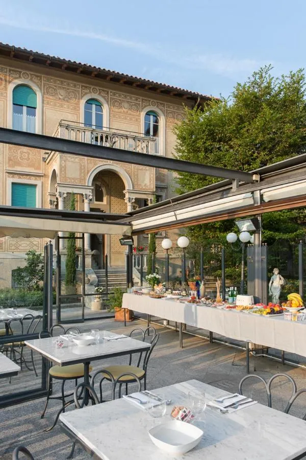 Breakfast in Villa Maria Boutique Apartments