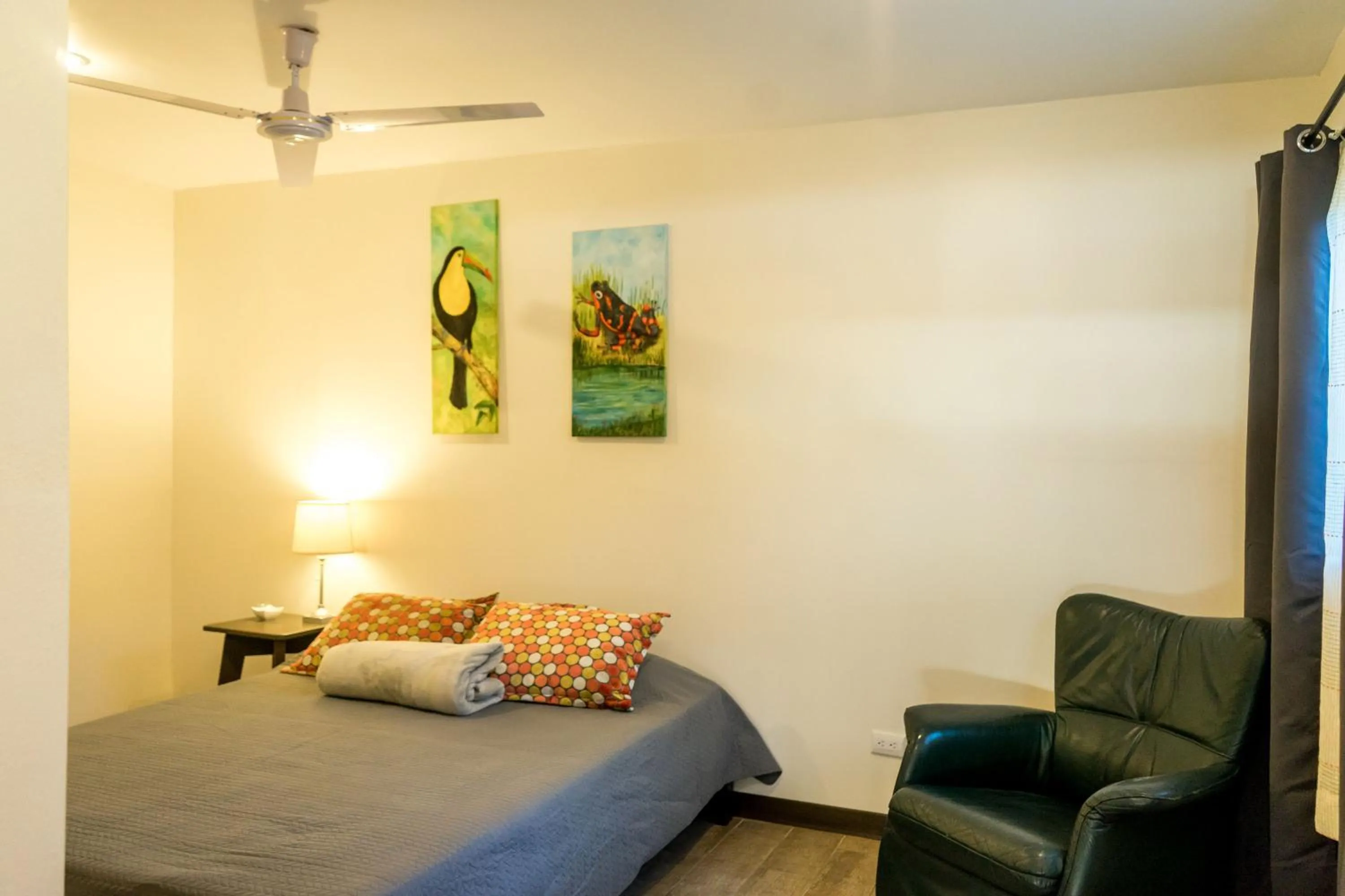 Garden, Bed in Terida Airport B&B