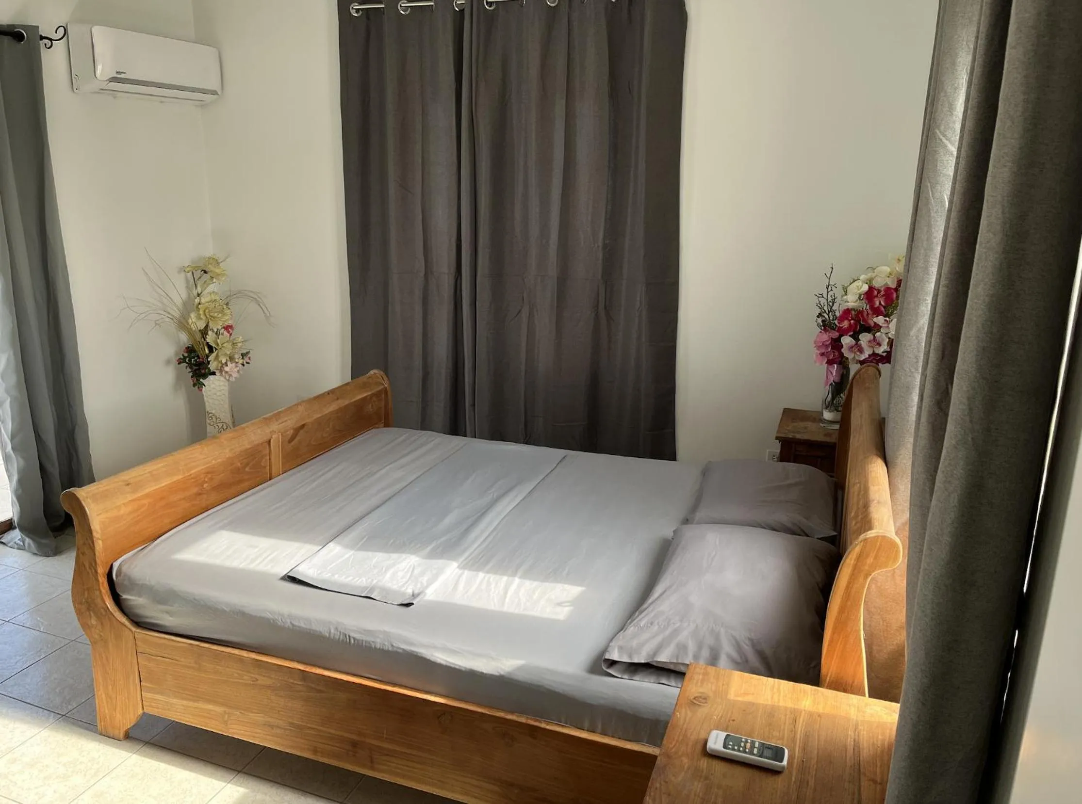 Bed in Genesis Apartments