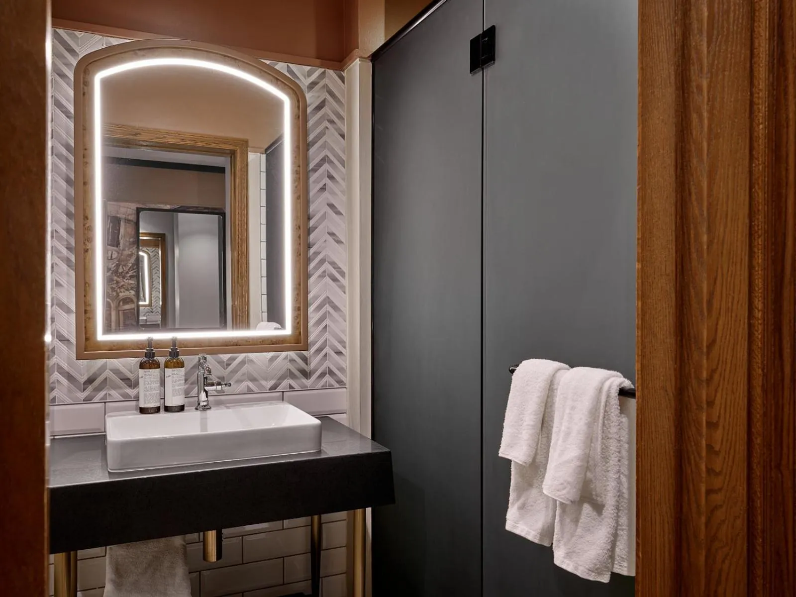 Bathroom in Detroit Foundation Hotel