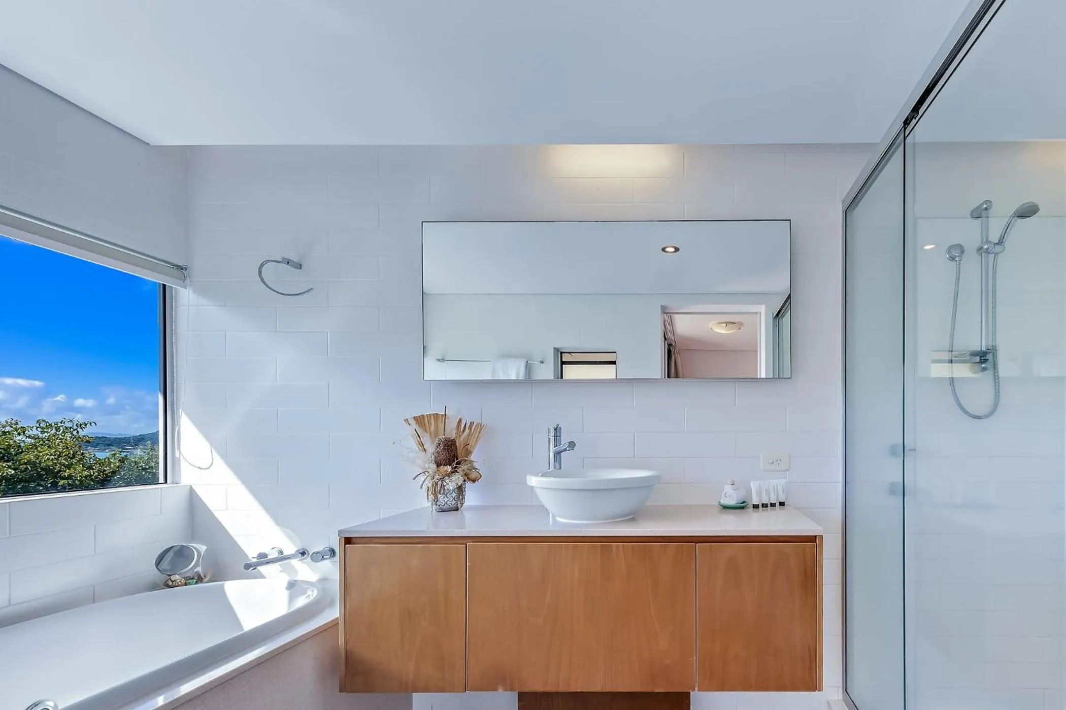 Shower in Azure Sea Whitsunday Resort