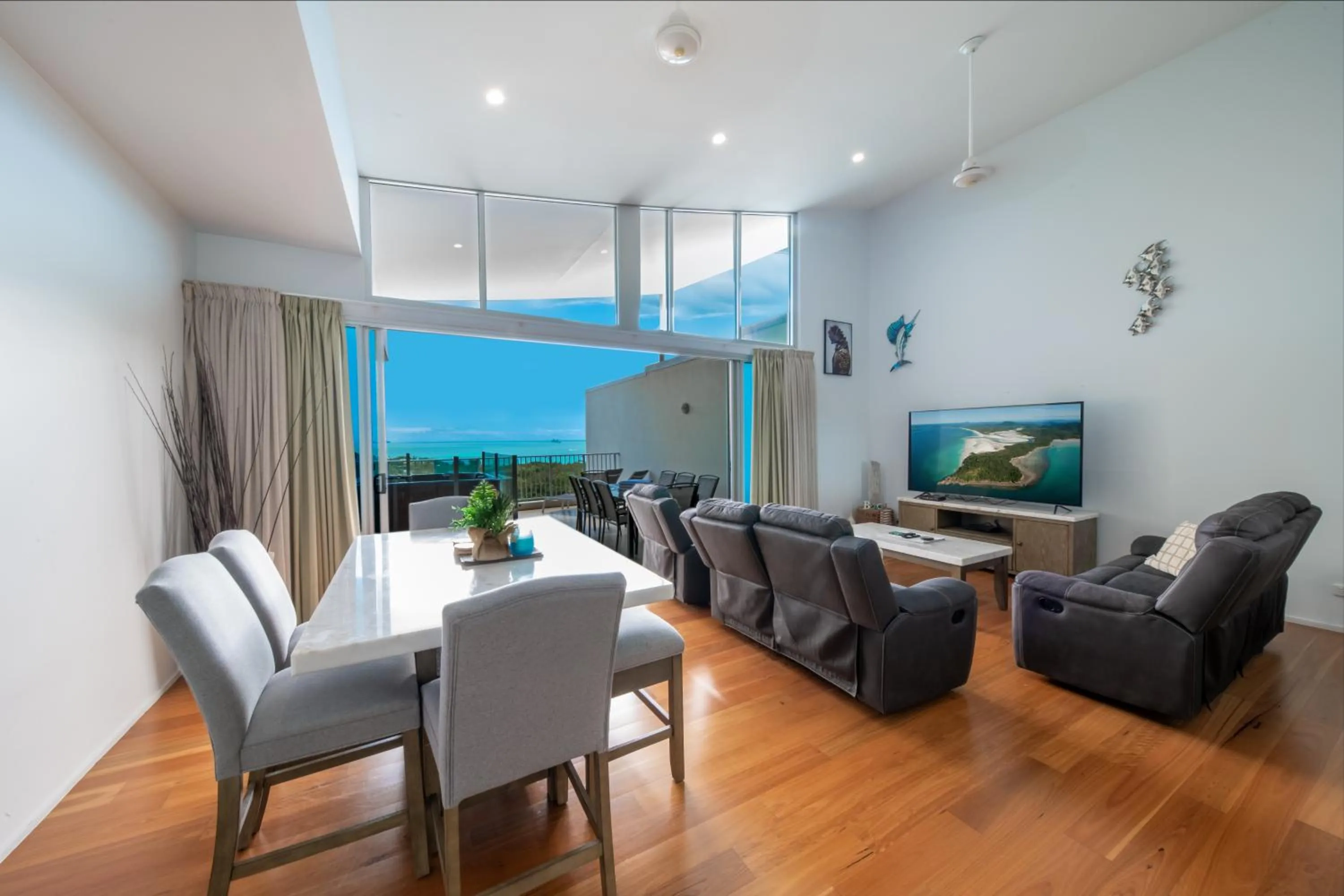 TV and multimedia in Azure Sea Whitsunday Resort