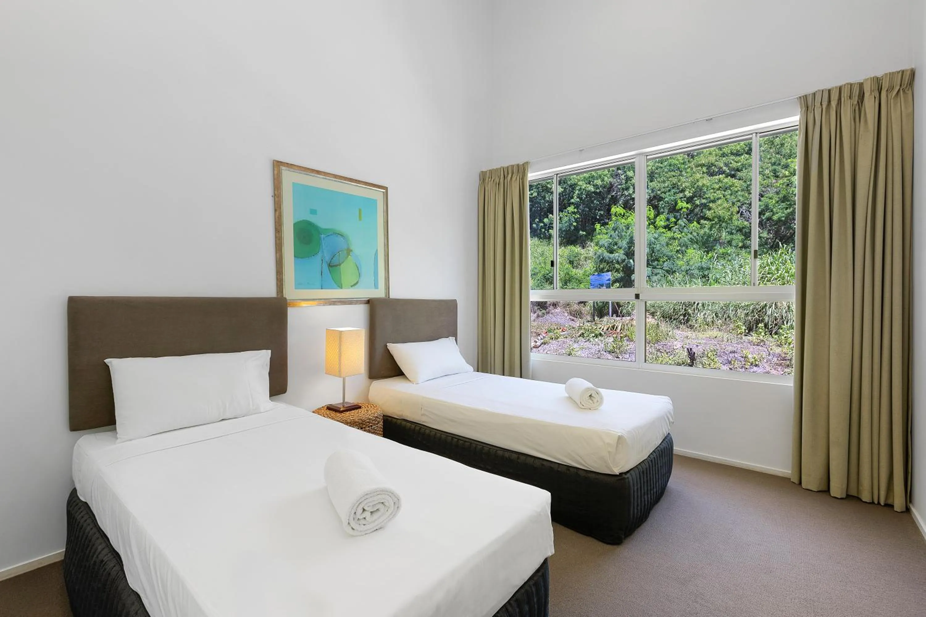 Bedroom, Bed in Azure Sea Whitsunday Resort