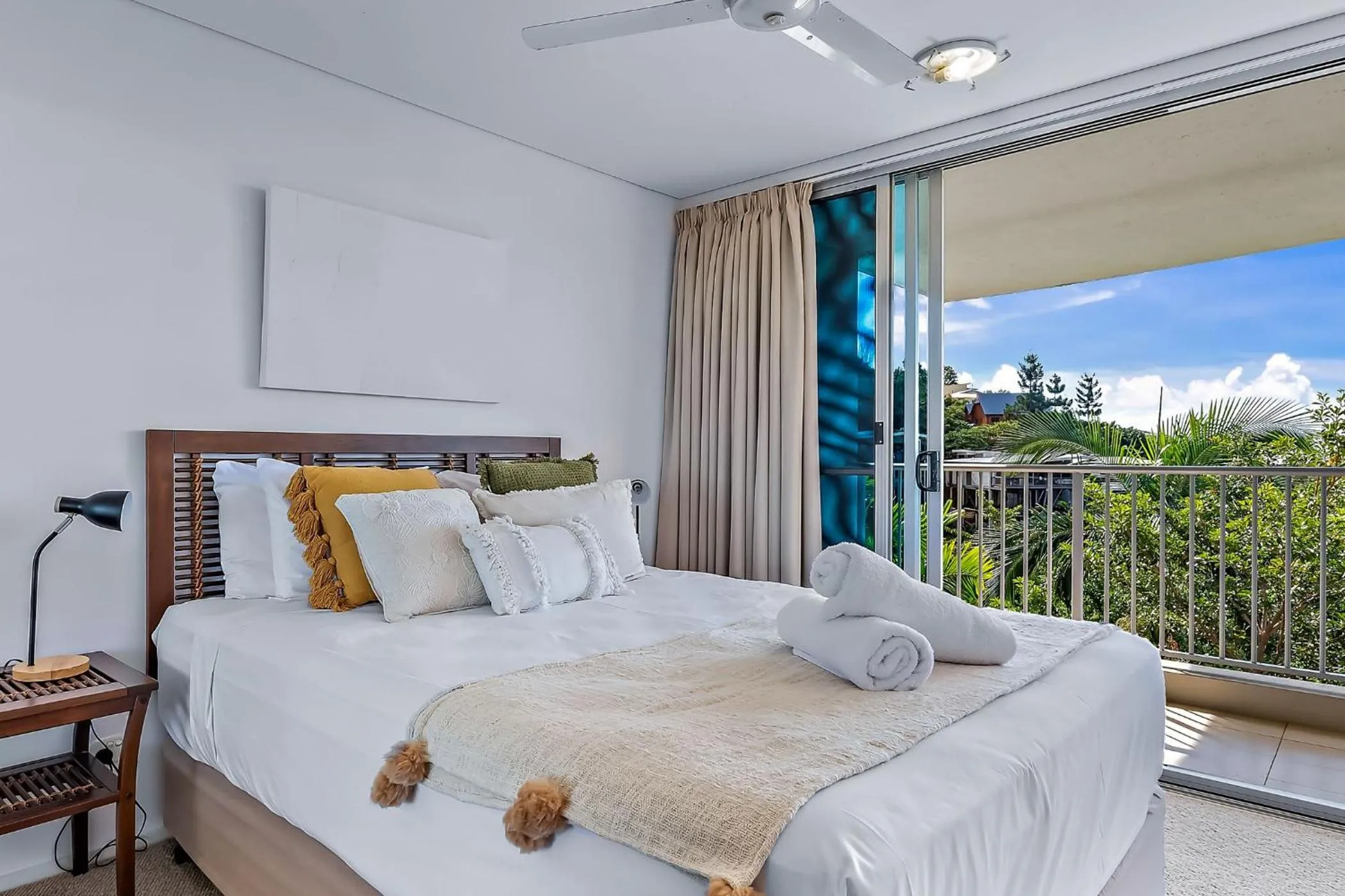 Bed in Azure Sea Whitsunday Resort