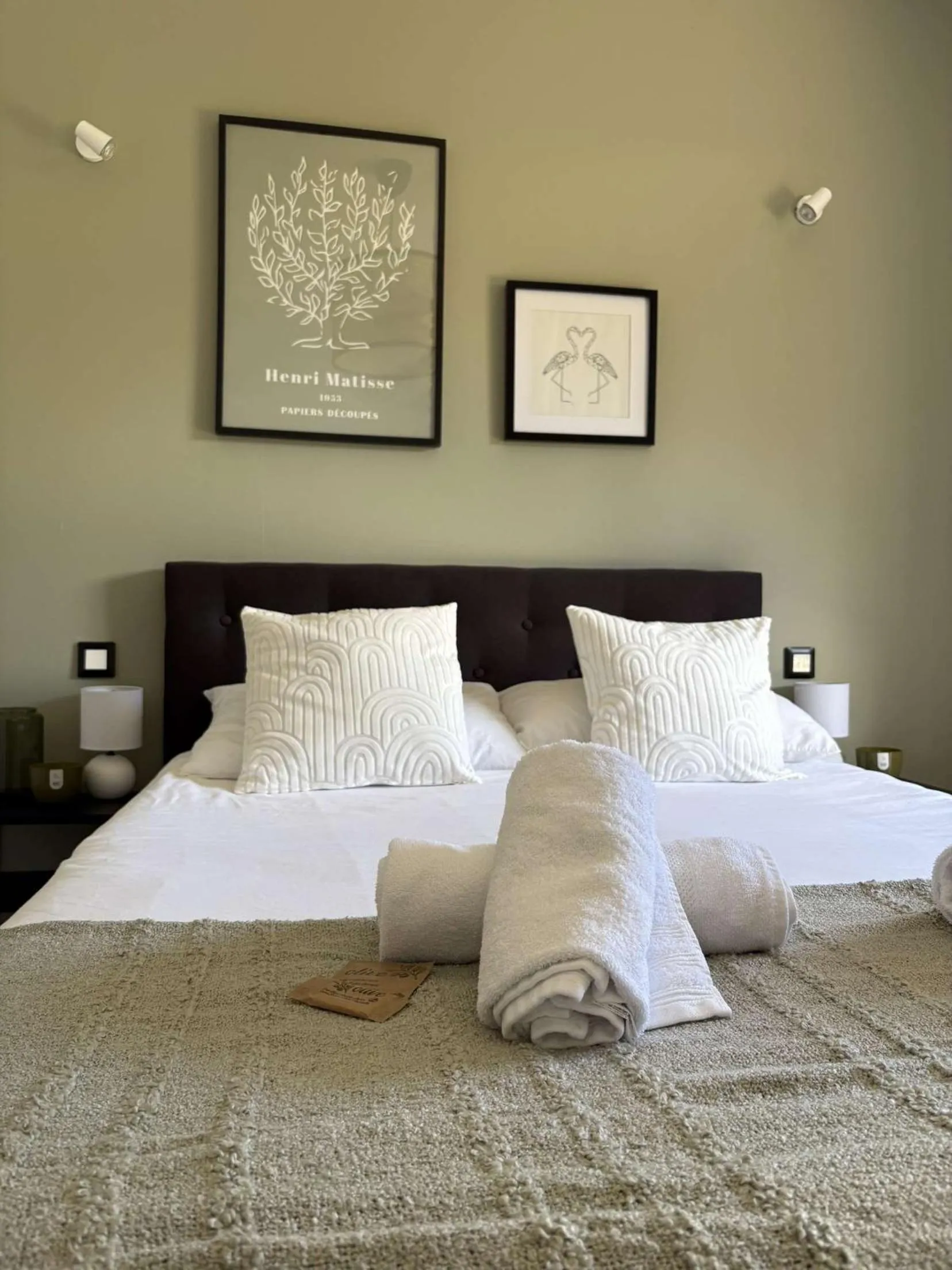 Bed in Residence Croma