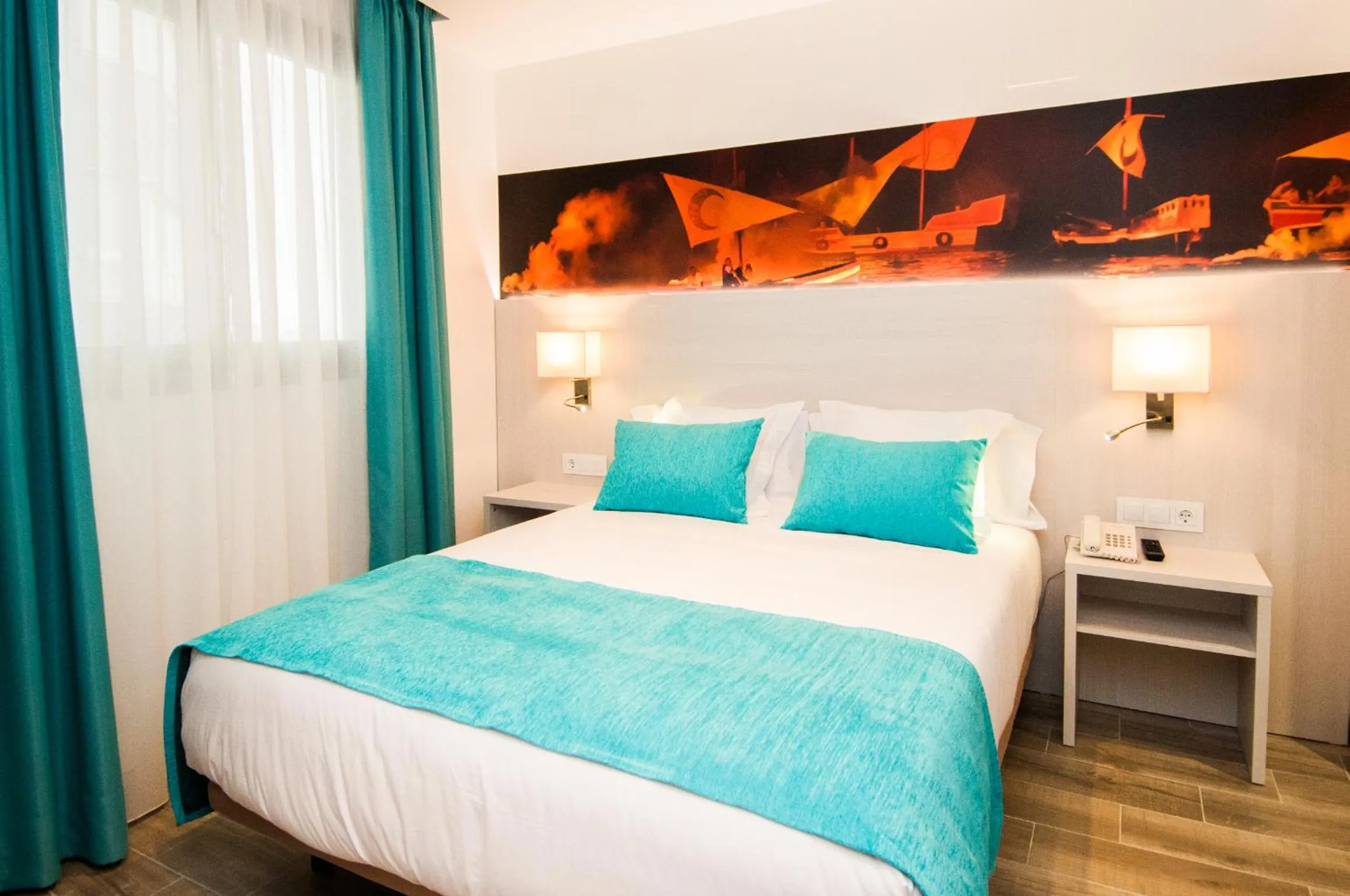 Bedroom, Bed in Hotel Censal