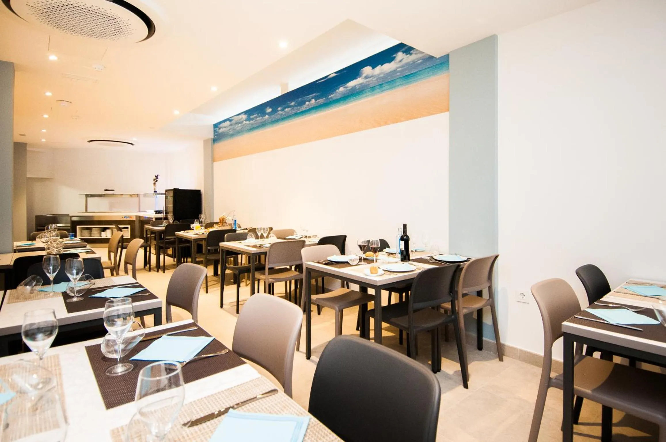 Restaurant/places to eat in Hotel Censal