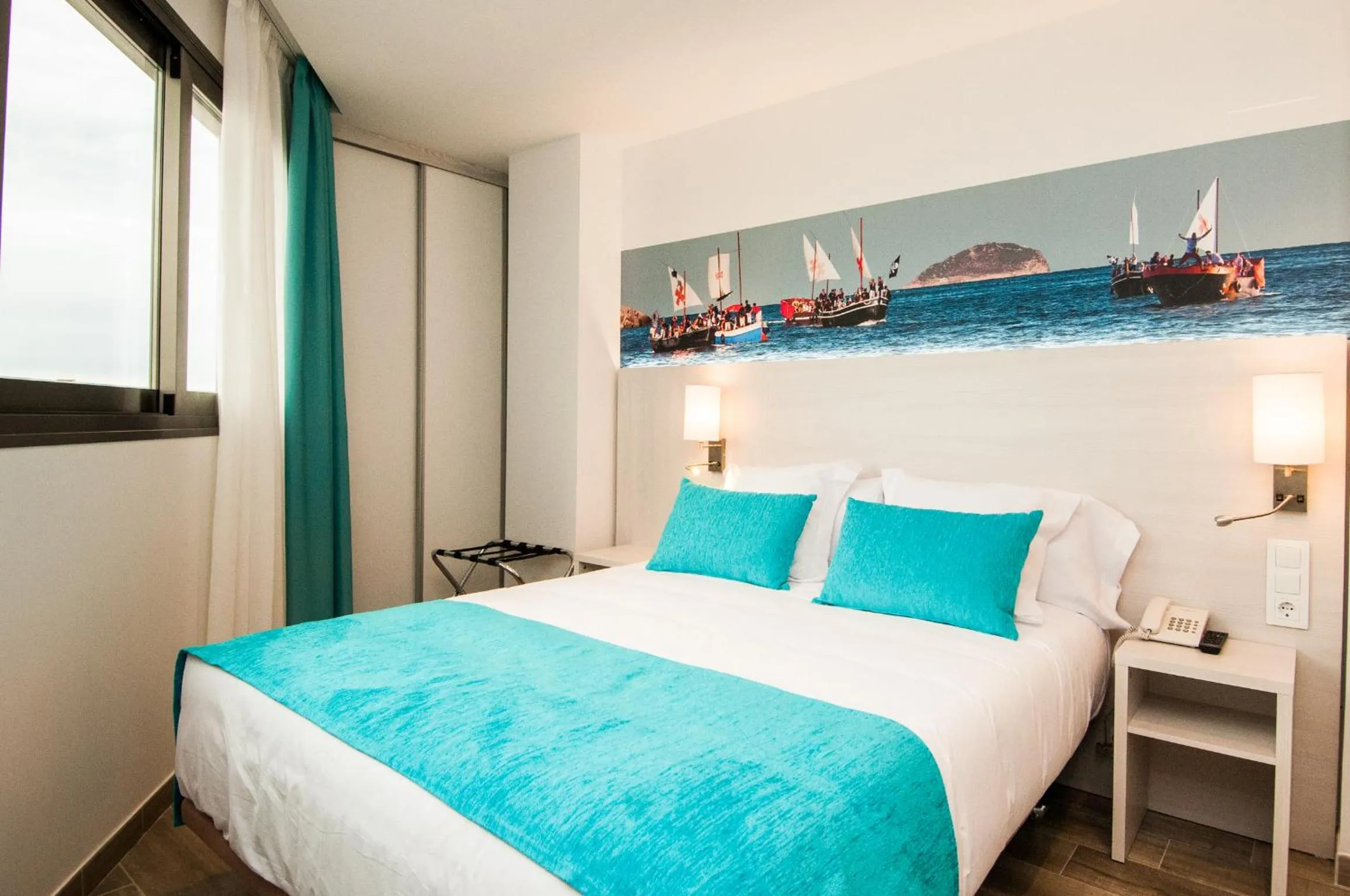 Bedroom, Bed in Hotel Censal