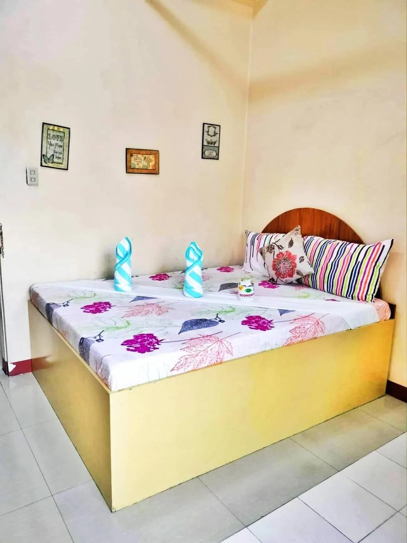 Bed in Heart Hotel and Services