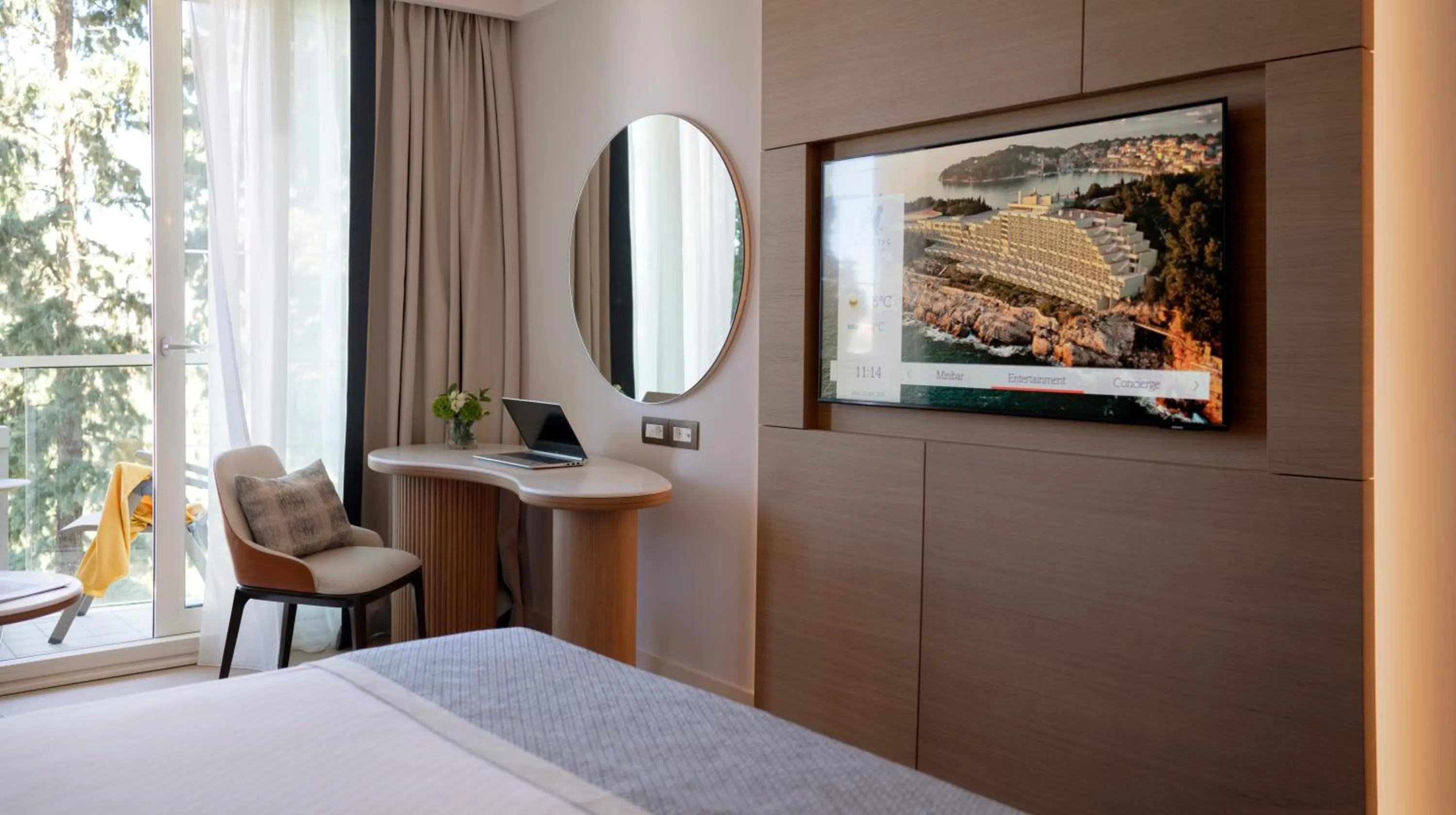 TV and multimedia, Bed in Hotel Croatia