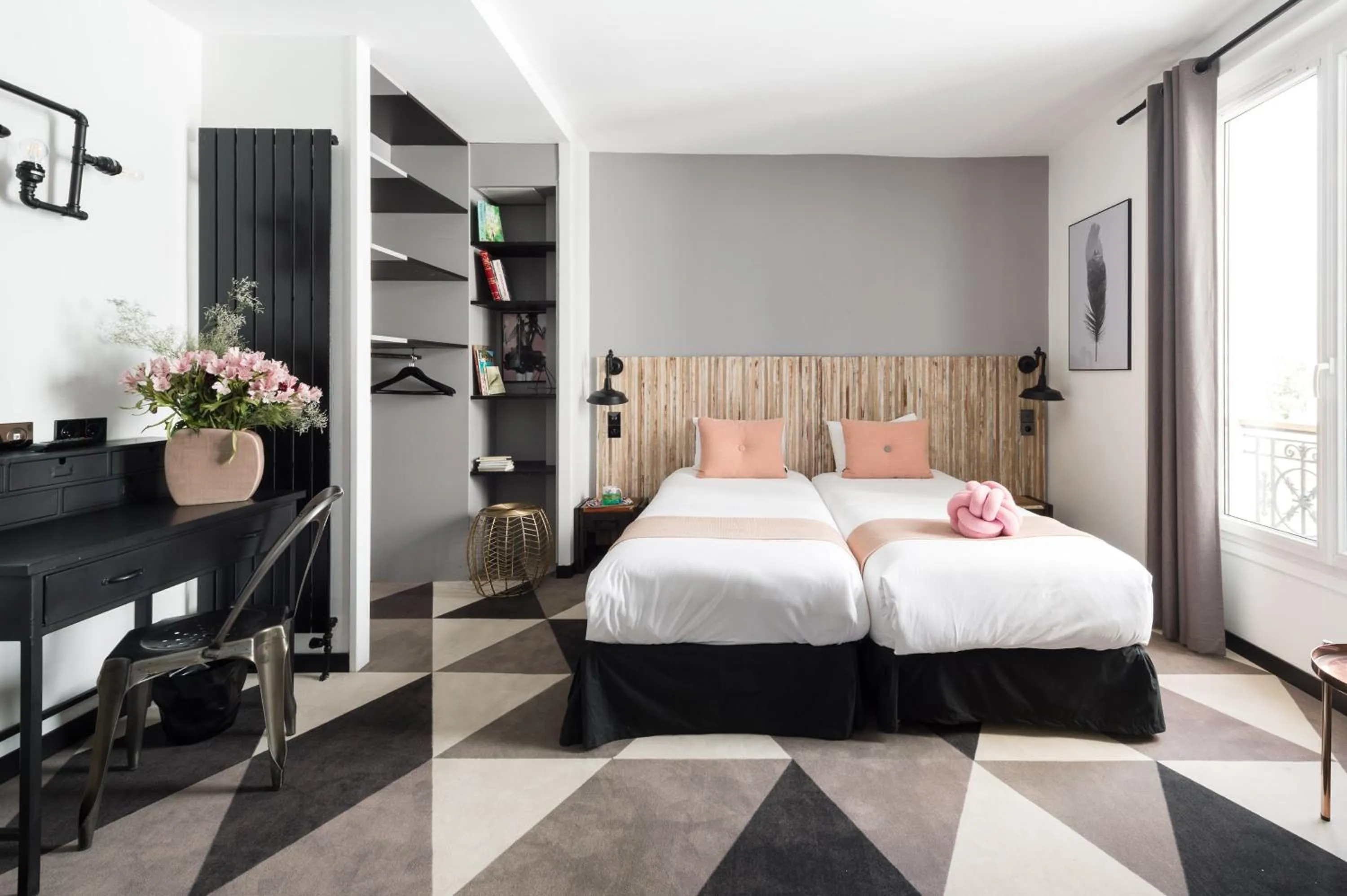 Superior Double or Twin Room in Madrigal