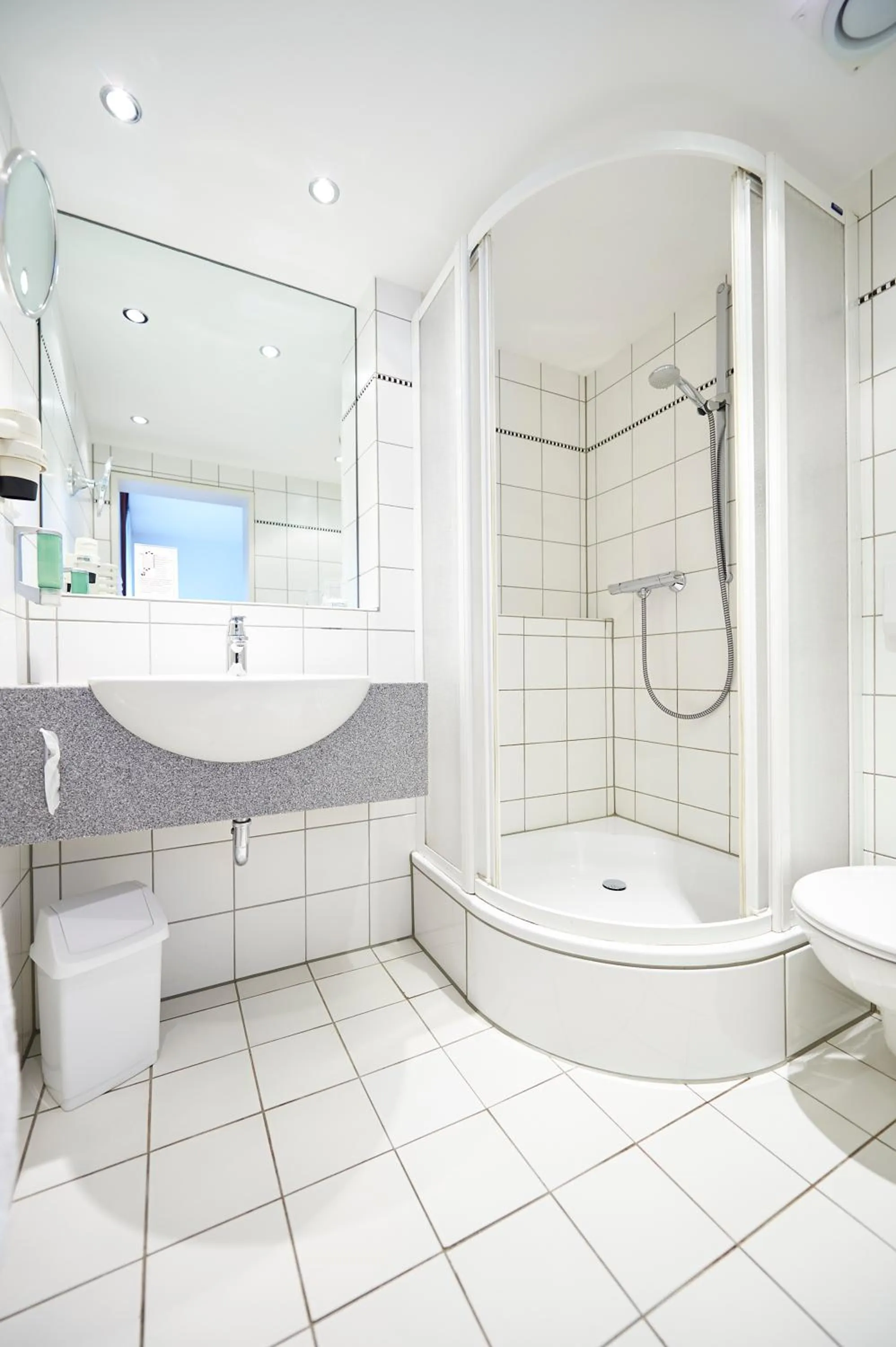 Shower in Maternushaus