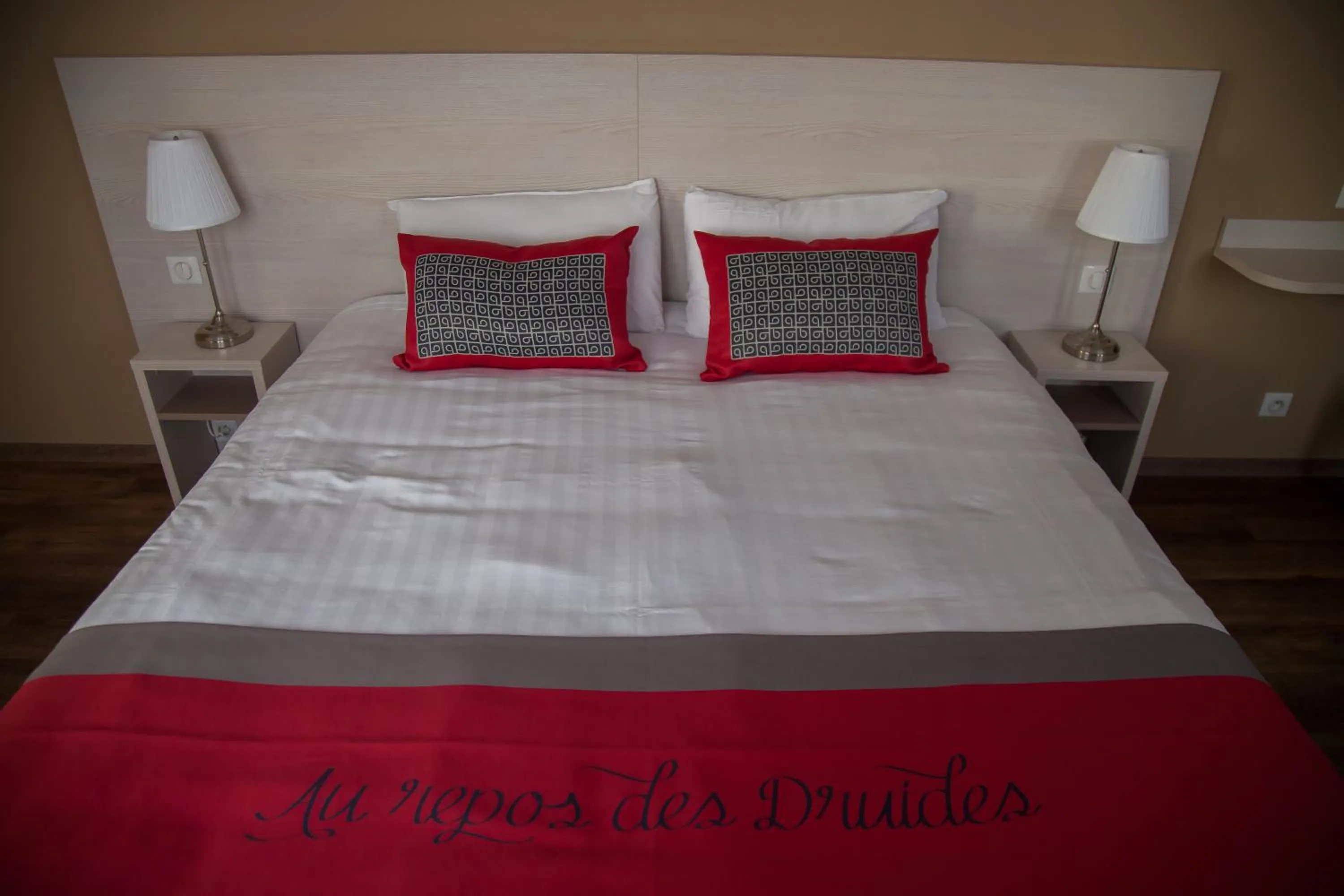 Bed in The Originals City, le Relais des Carnutes Brezolles Verneuil sur Avre