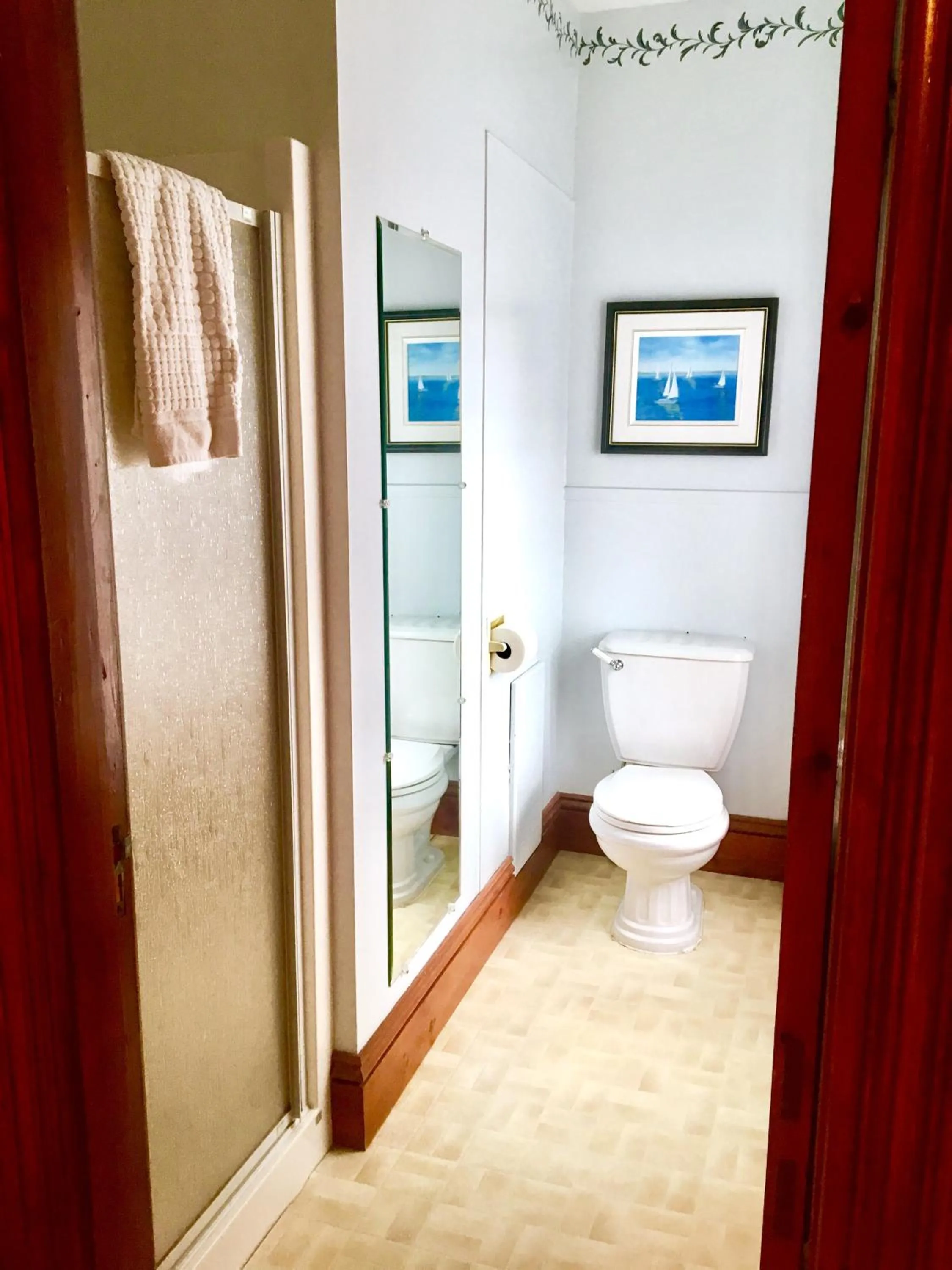 Shower in Le Griffon