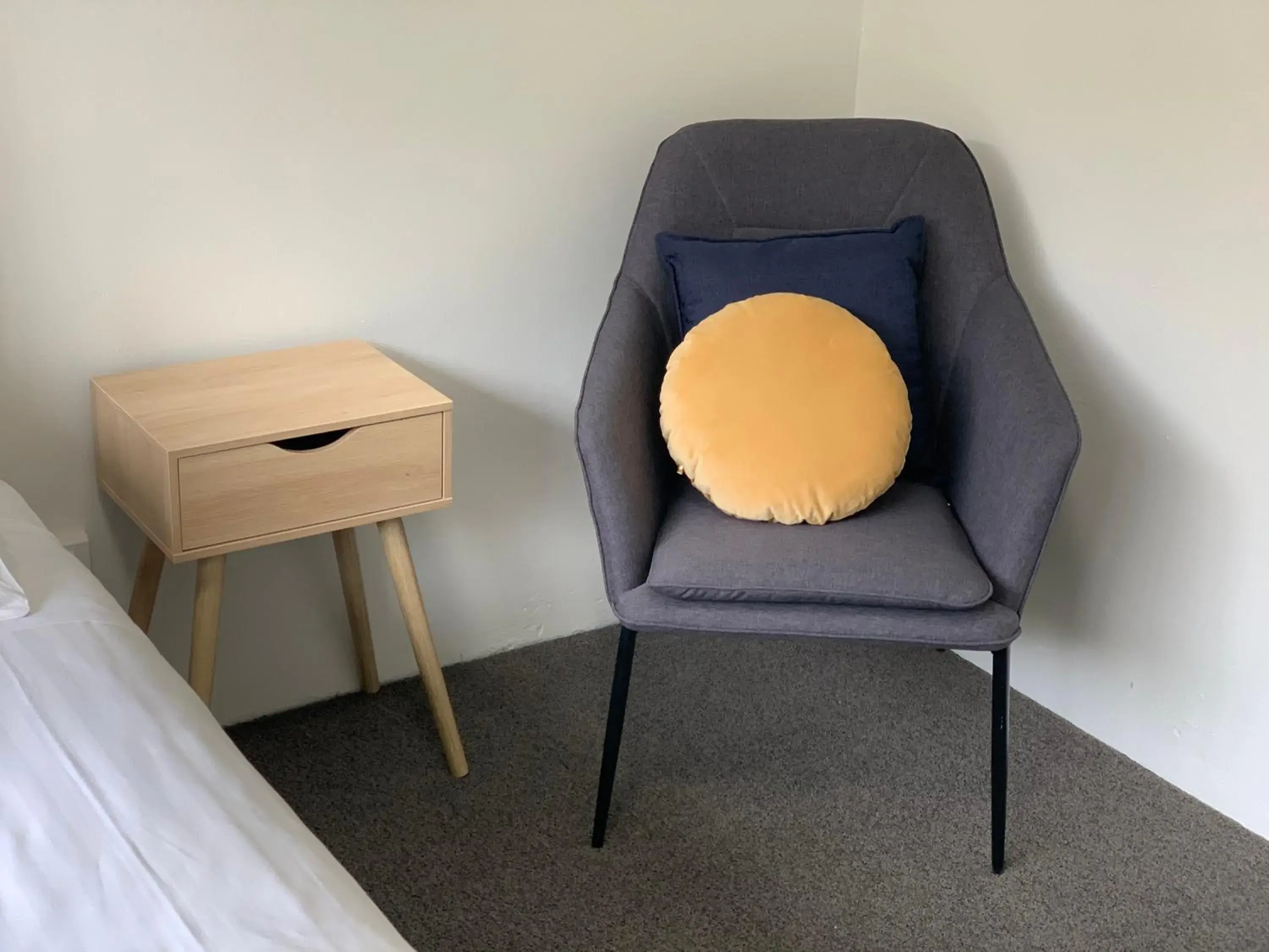 Budget Double Room in Orford Blue Waters Hotel Budget Double Room in Orford Blue Waters Hotel