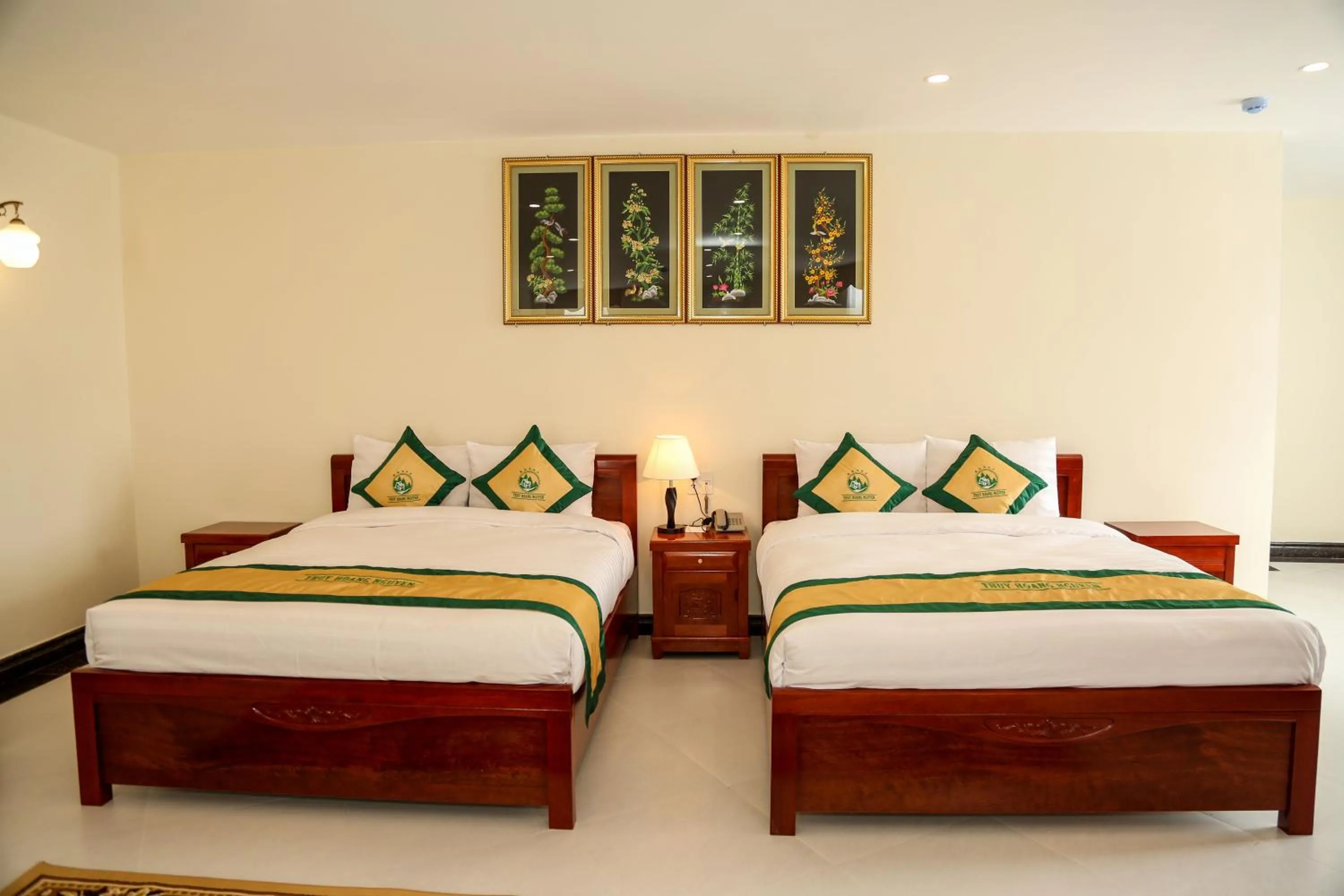 Bed in Thuy Hoang Nguyen Resort & Spa