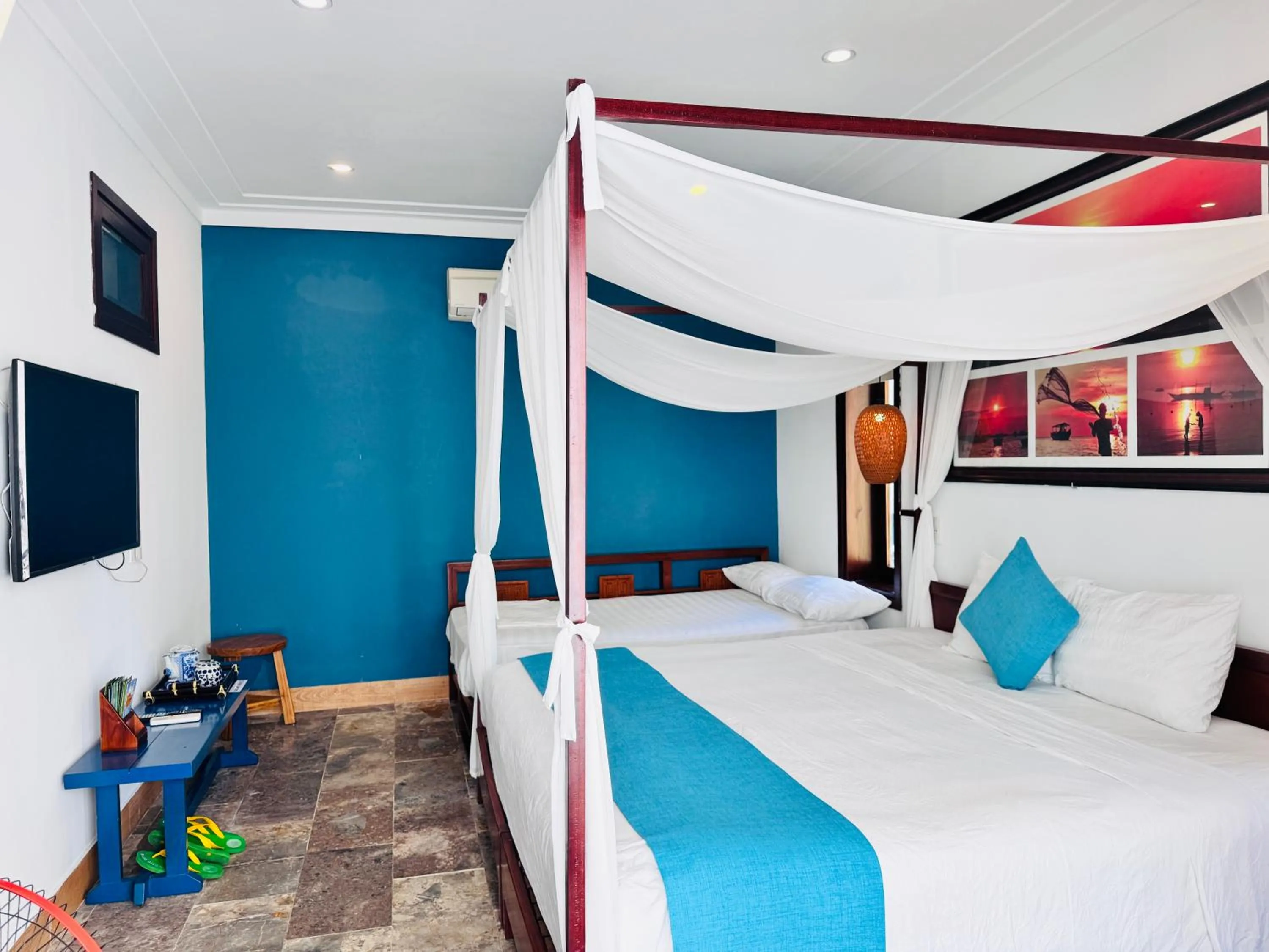 Bed in Relax Garden Boutique Villa Hoi An