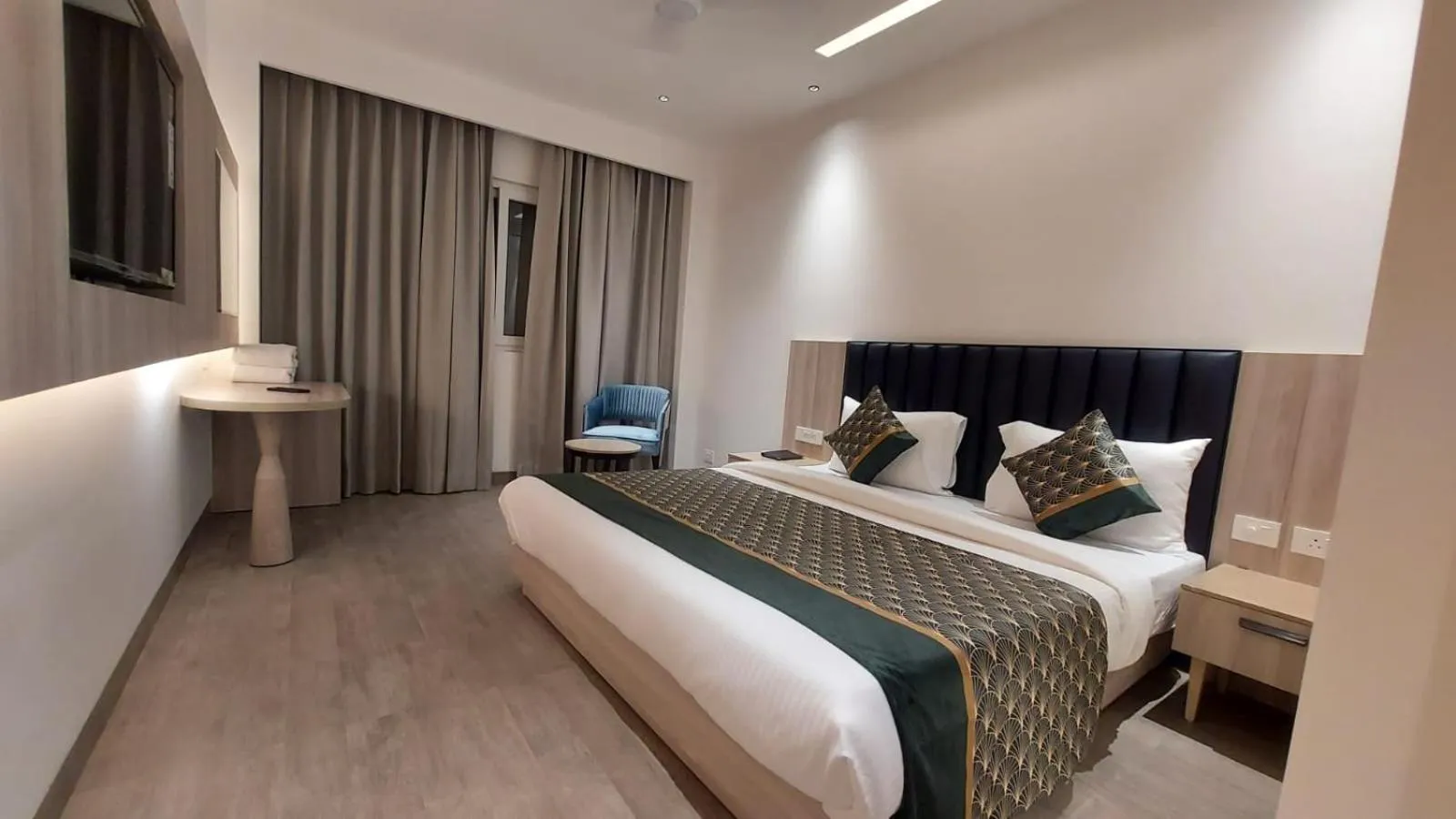 Bedroom, Bed in The Shanti Plaza - Traveler's choice awarded 2025