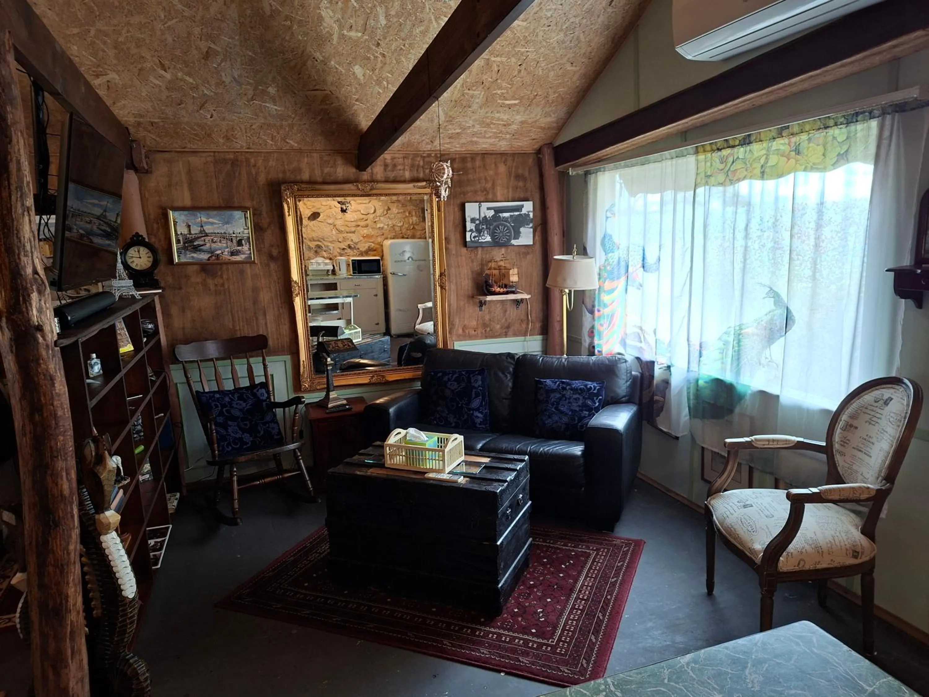 A La Folly The Retreat