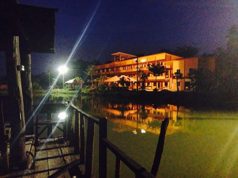 Property building in Khwanruen Fishing Resort