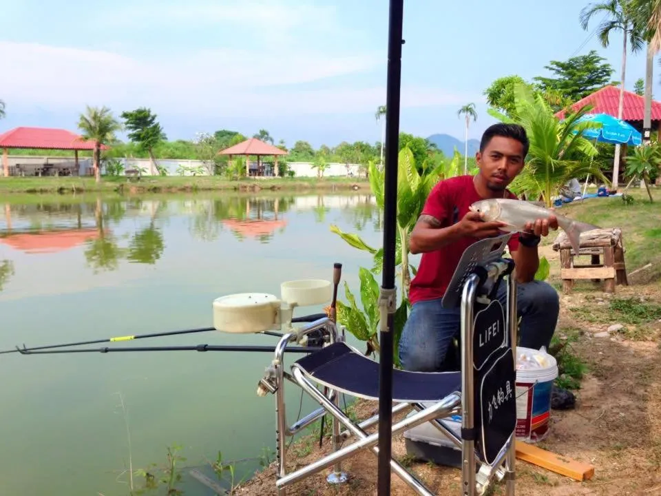 Fishing in Khwanruen Fishing Resort