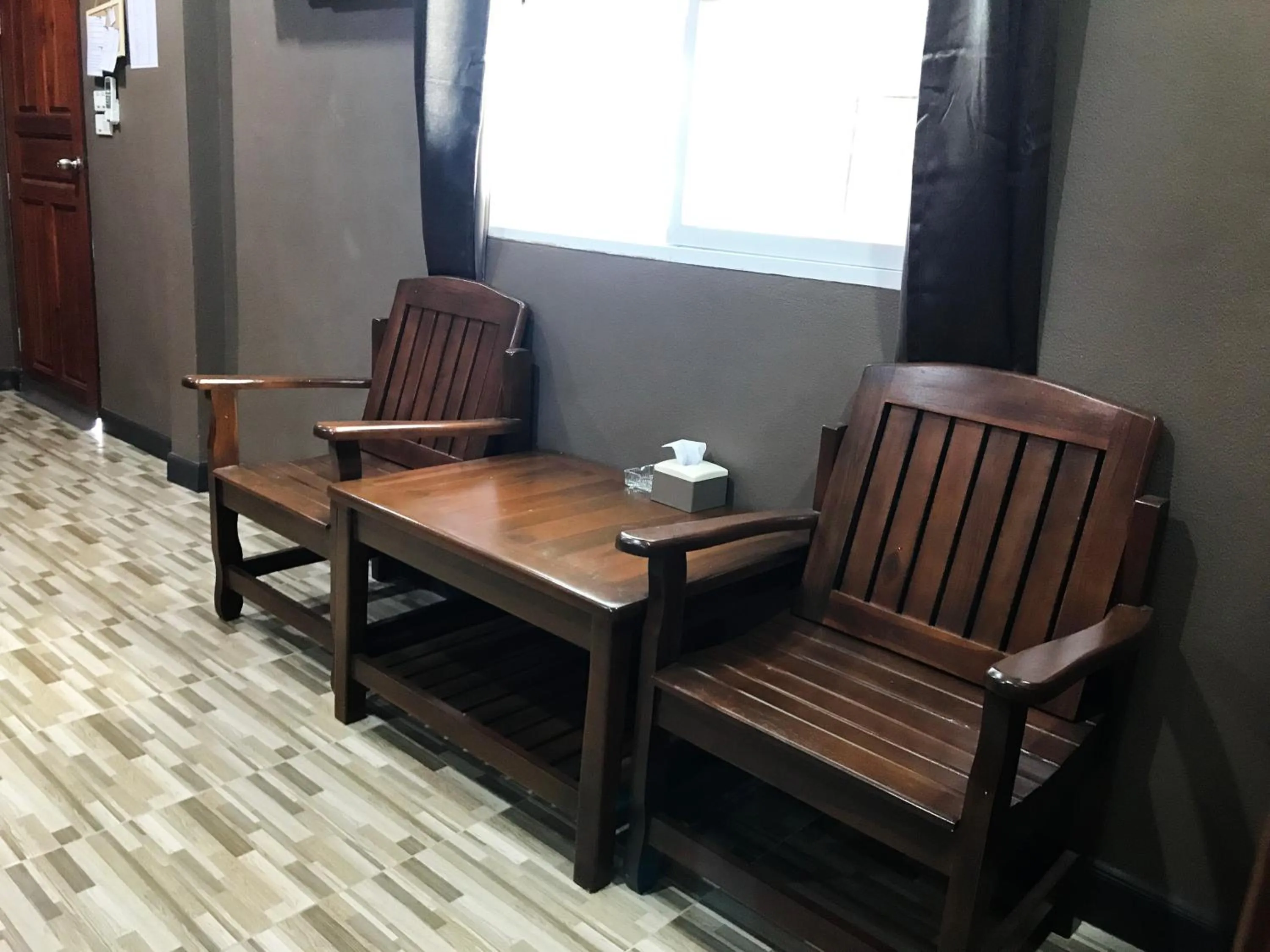 Seating area in Khwanruen Fishing Resort