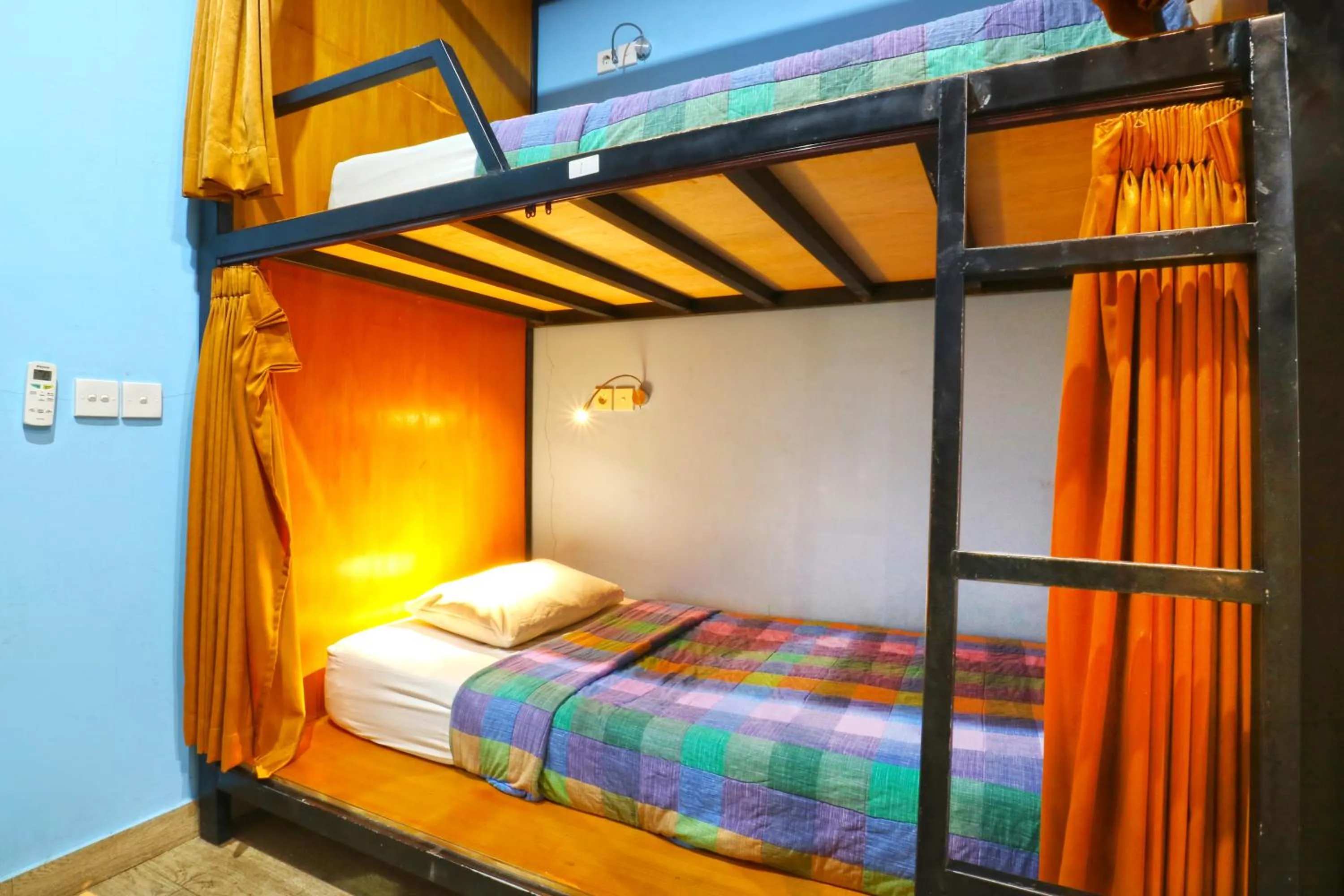 Bedroom, Bed in New Ubud Hostel