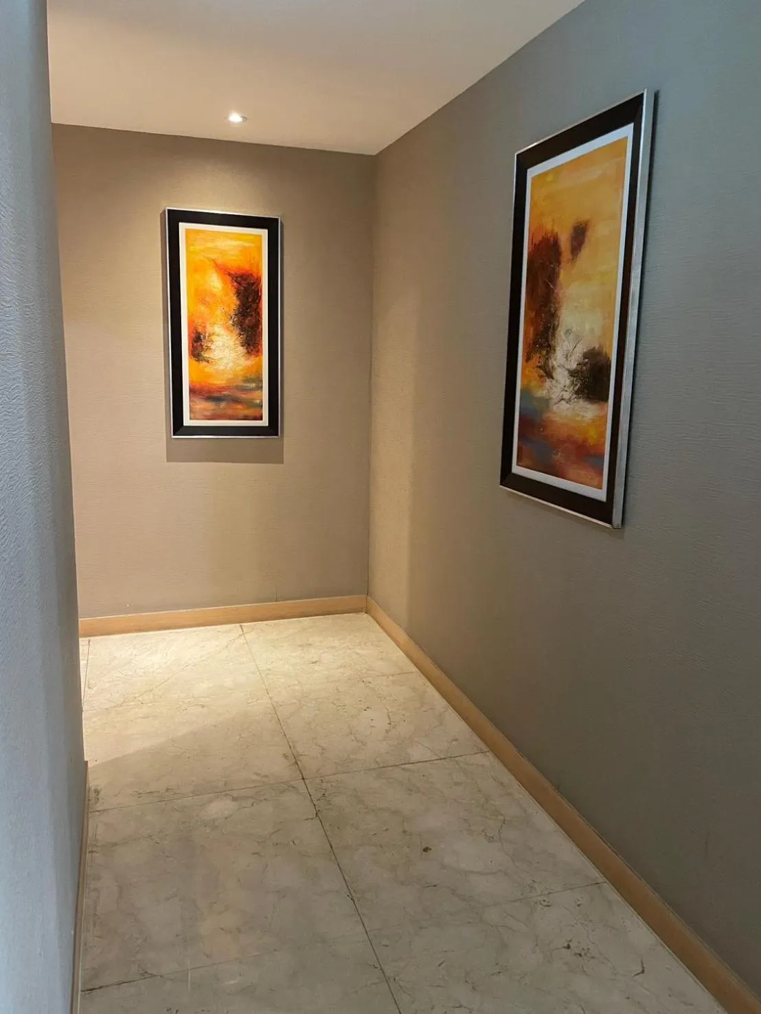 Decorative detail in Delton Hotel