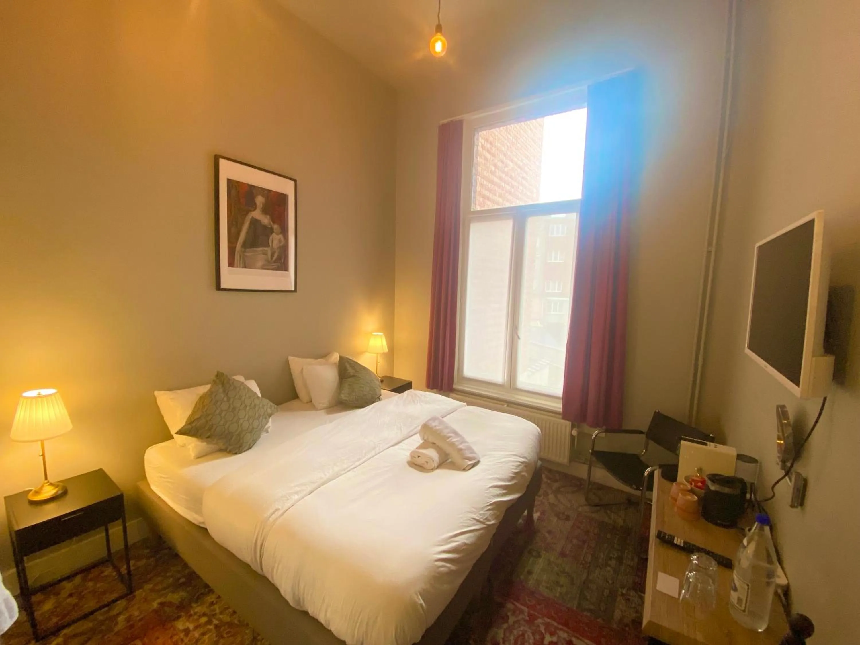 Bed in Simone's Kitchen B&B