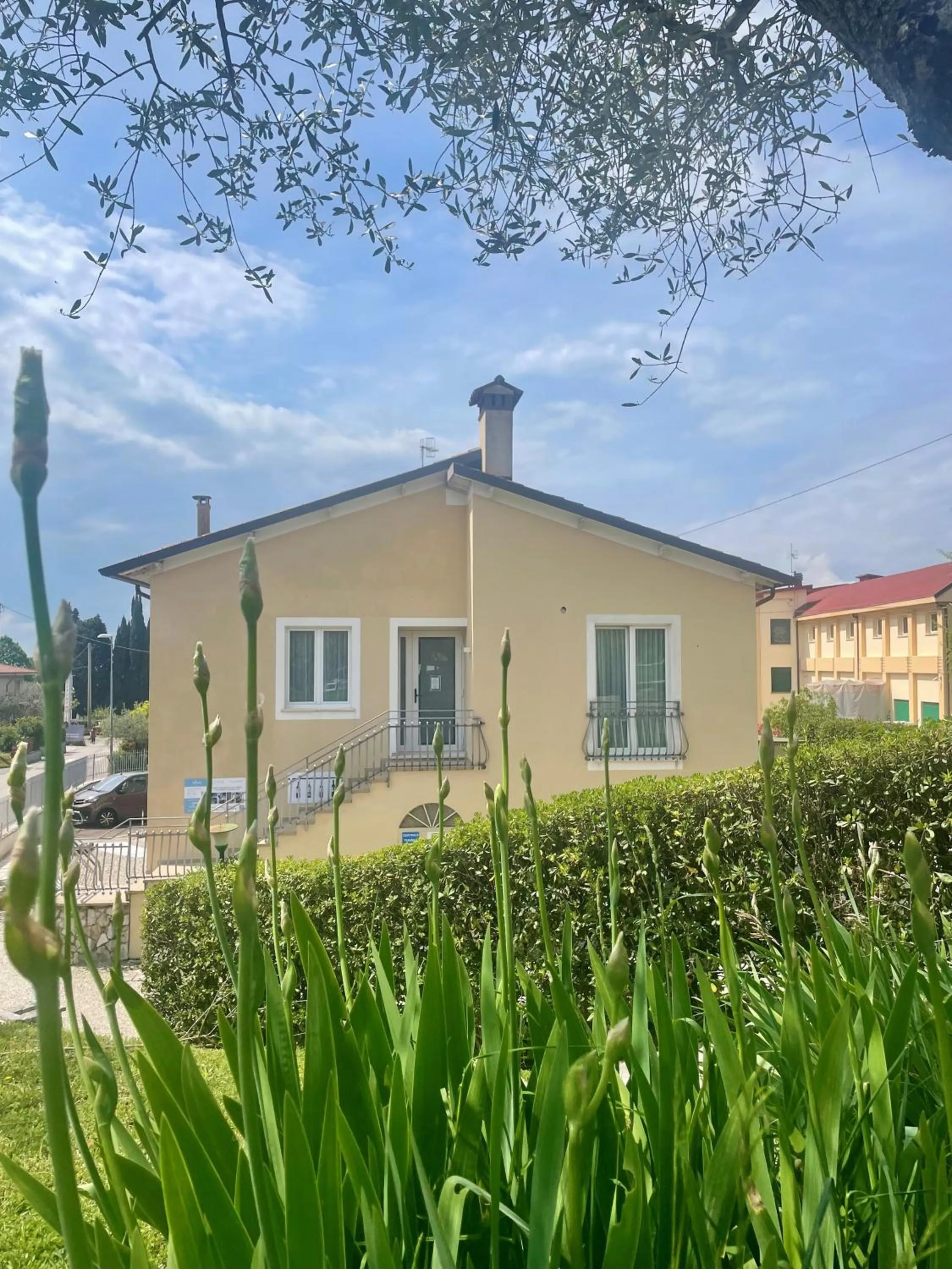 Property building in Hotel Al Sole Bardolino