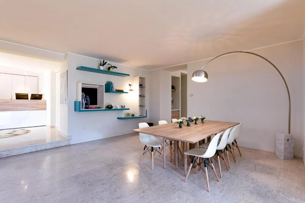 Communal lounge/ TV room in Hotel Al Sole Bardolino