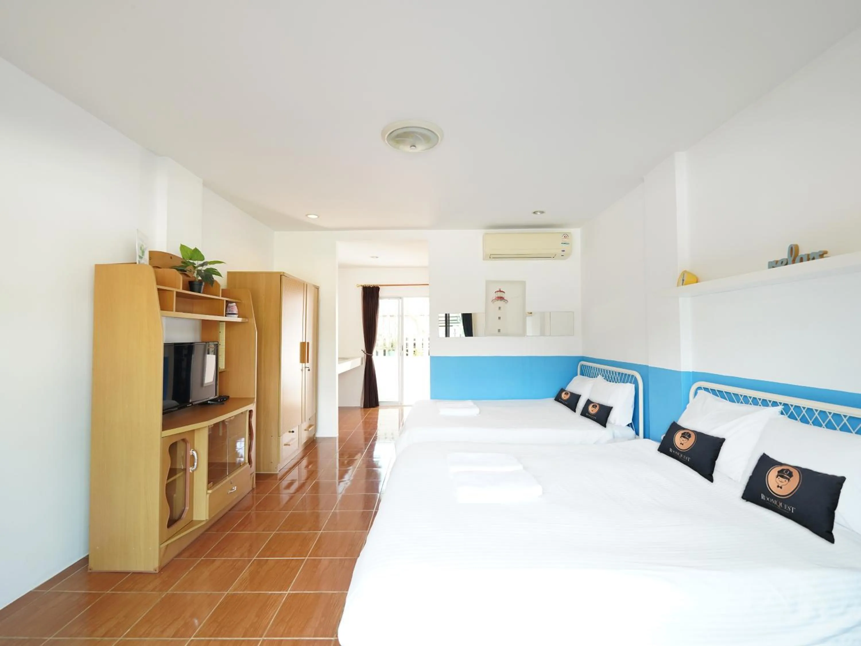 Photo of the whole room, Bed in RoomQuest One Bangsaray