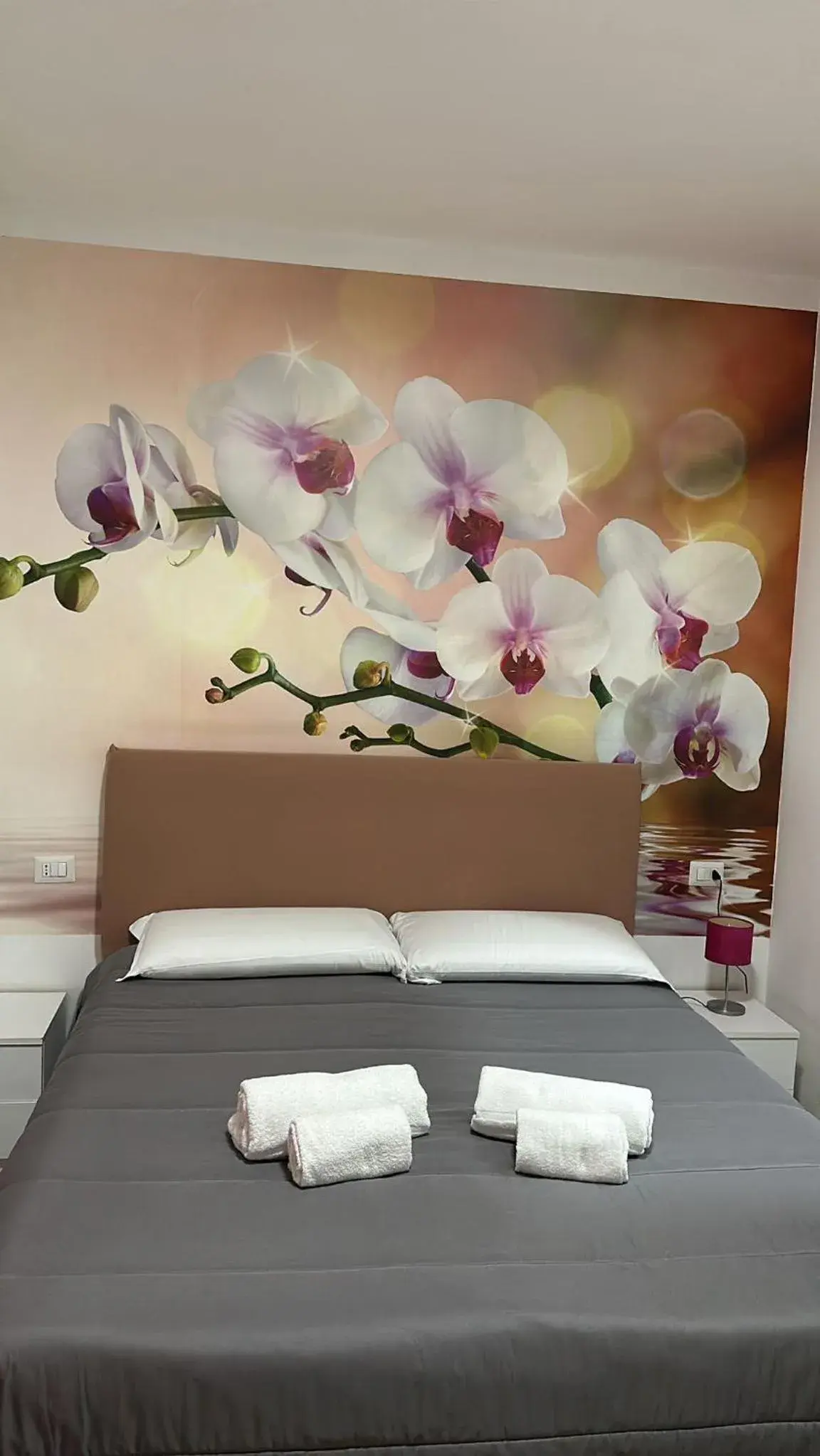 Double Room with Private Bathroom in Napoli Relais Double Room with Private Bathroom in Napoli Relais