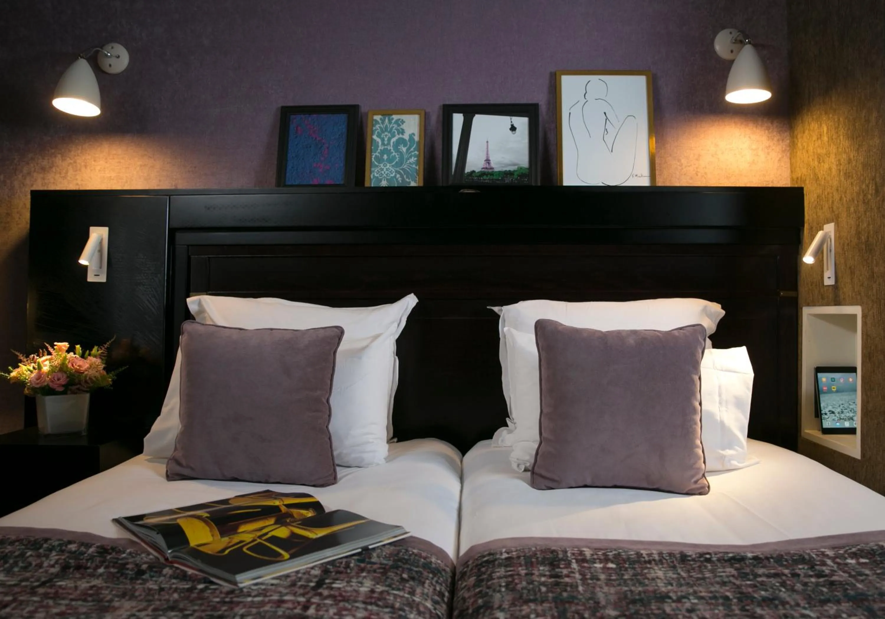 Bedroom, Bed in Hotel de Neuville Arc de Triomphe