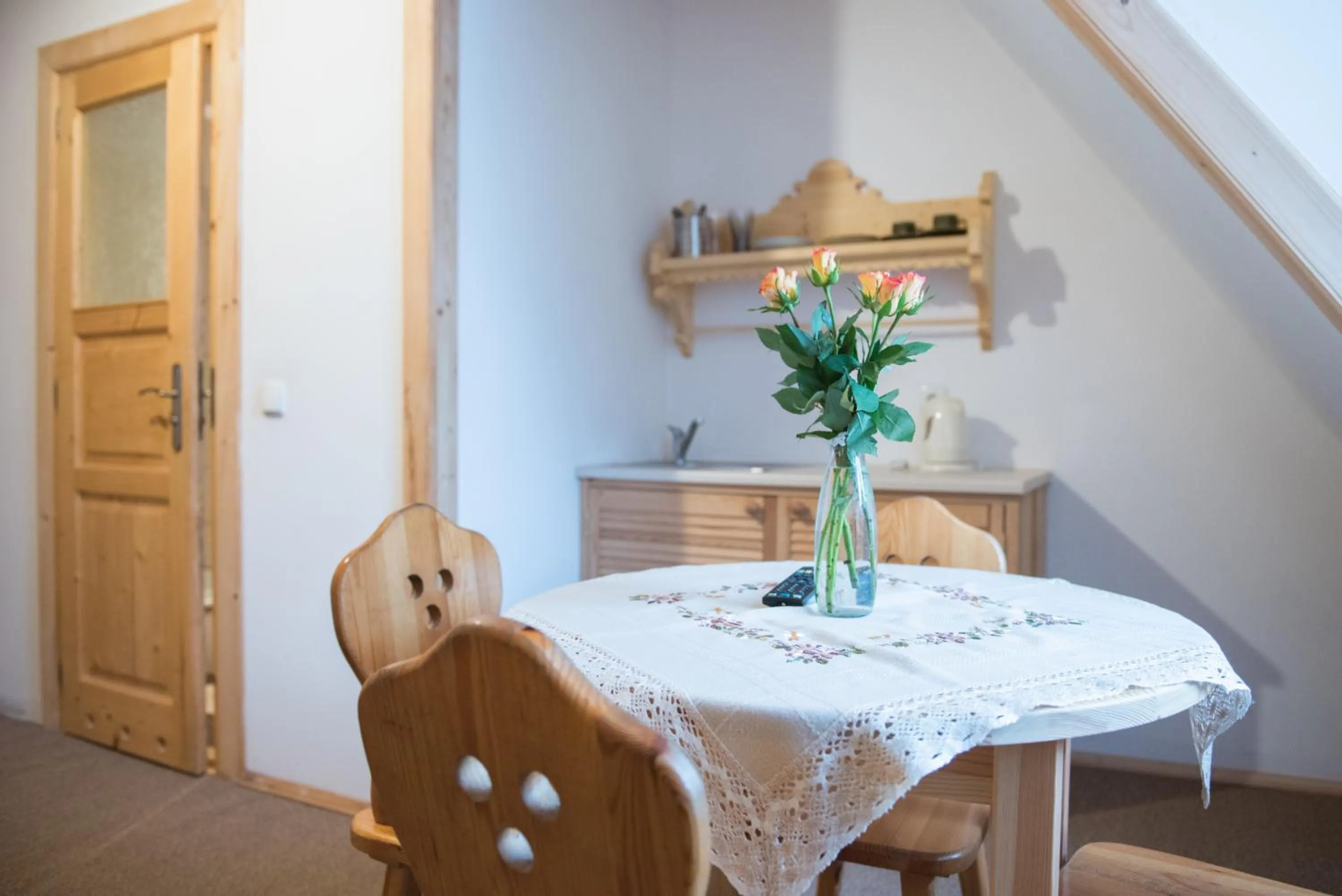 Photo of the whole room in Willa Jedlicka