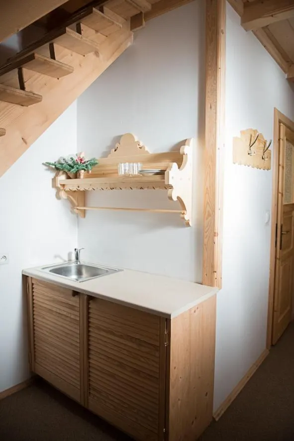 Photo of the whole room in Willa Jedlicka