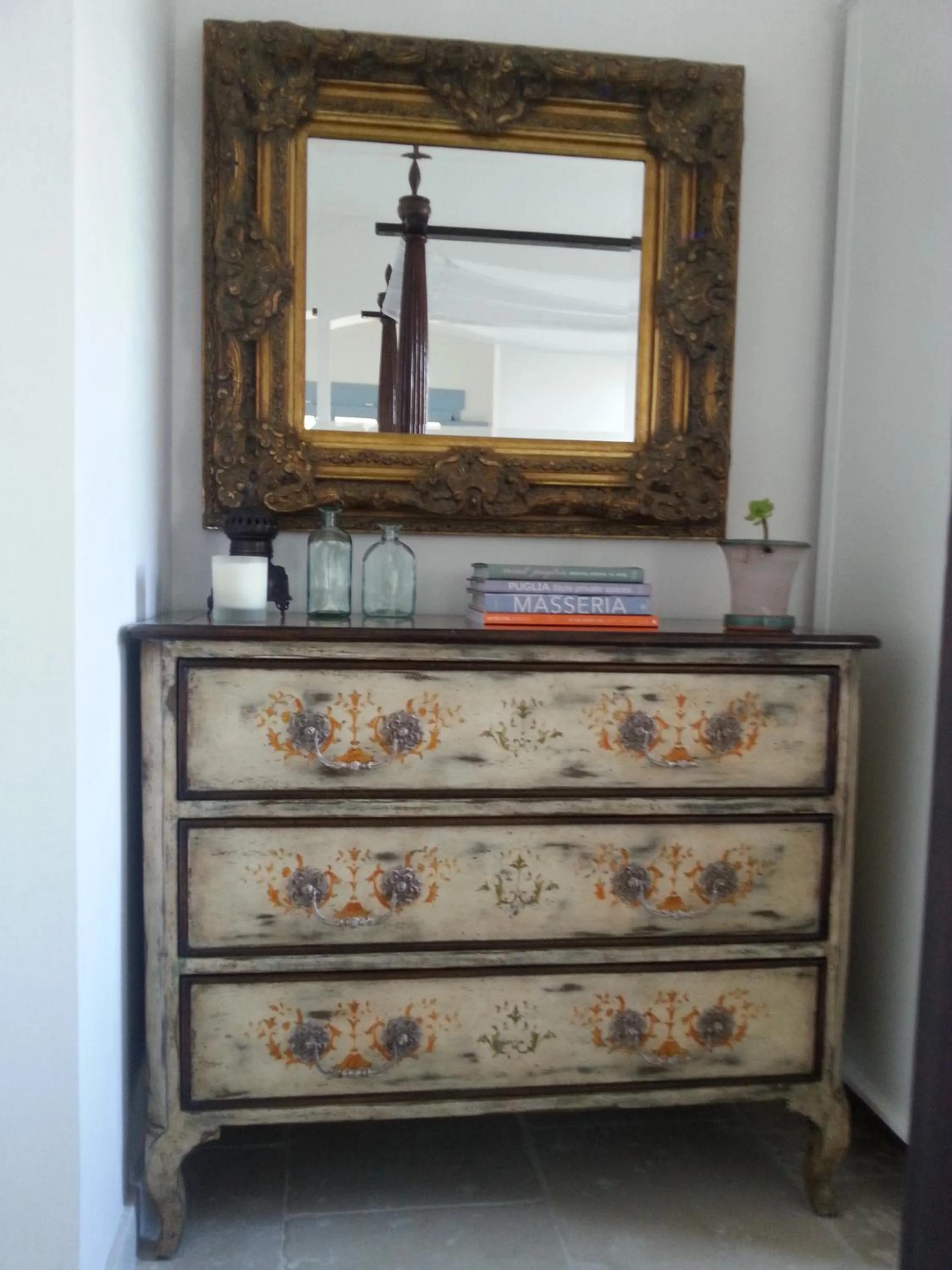 Decorative detail in The Proud Garden