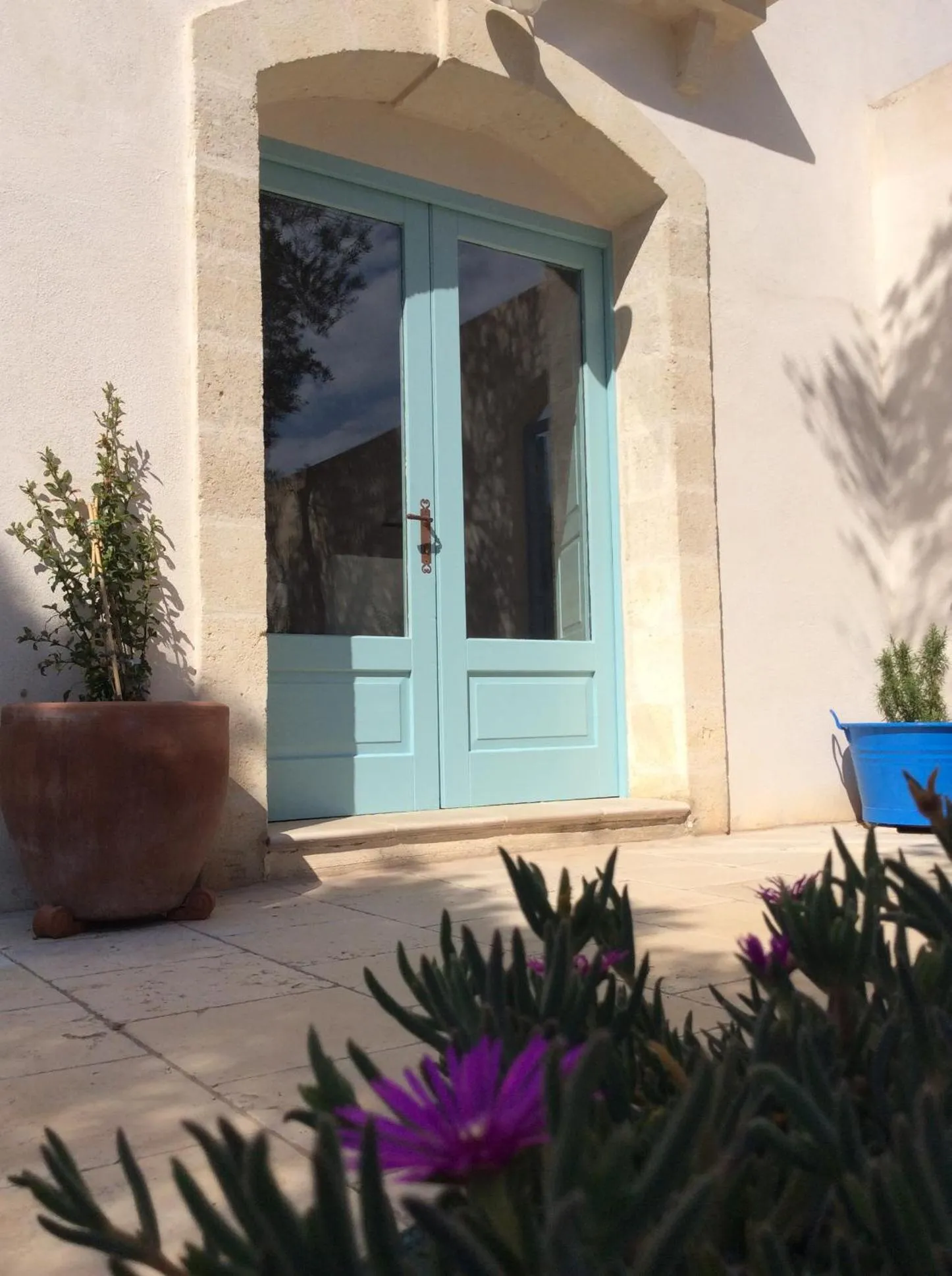 Communal lounge/ TV room in The Proud Garden