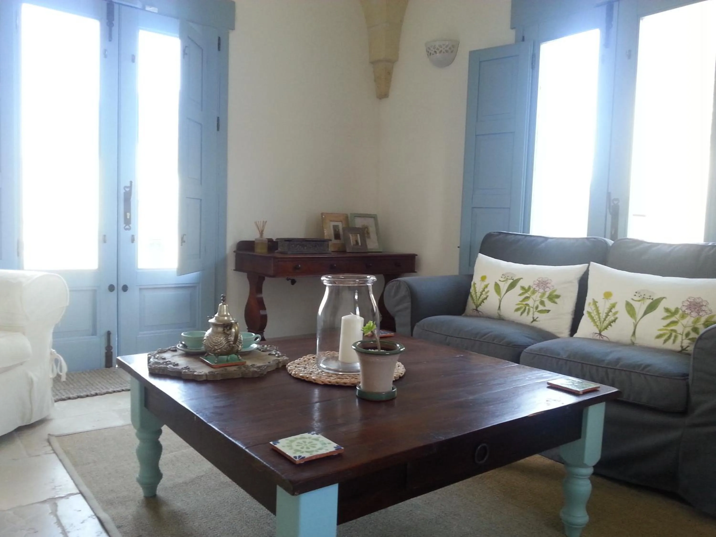 Living room in The Proud Garden