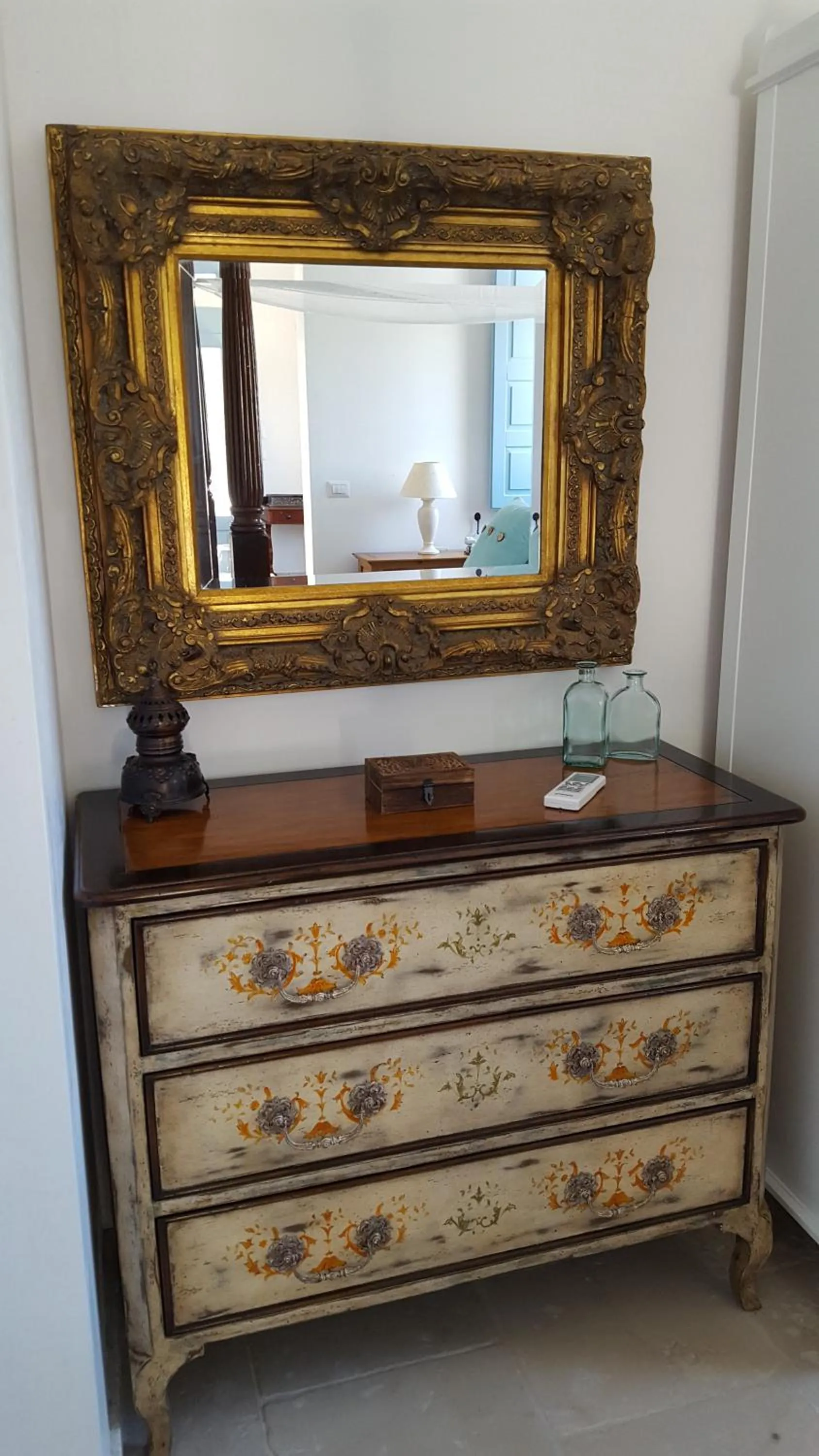 Decorative detail in The Proud Garden