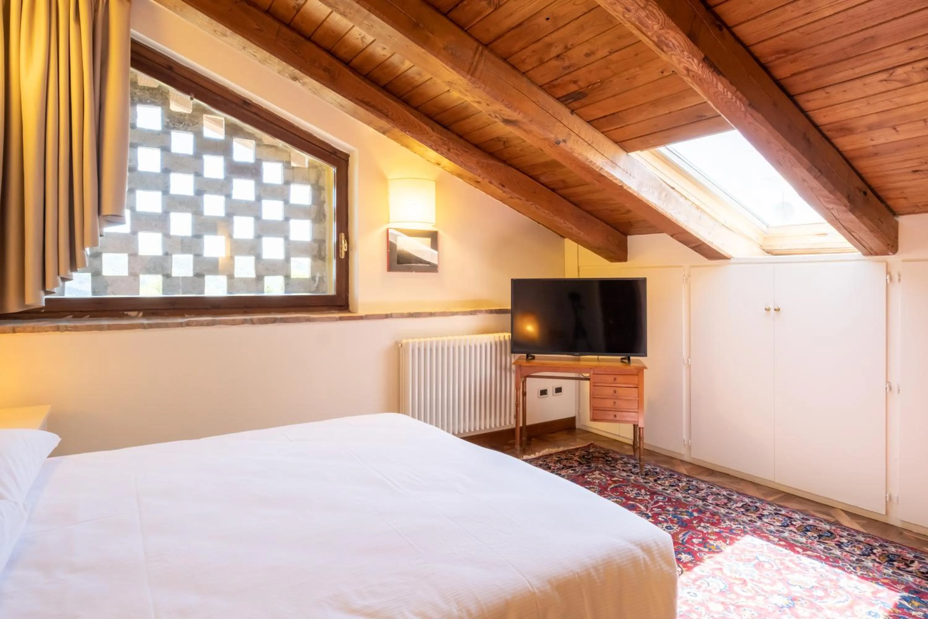 Bedroom, Bed in BolognaRoomscom - La Quercia