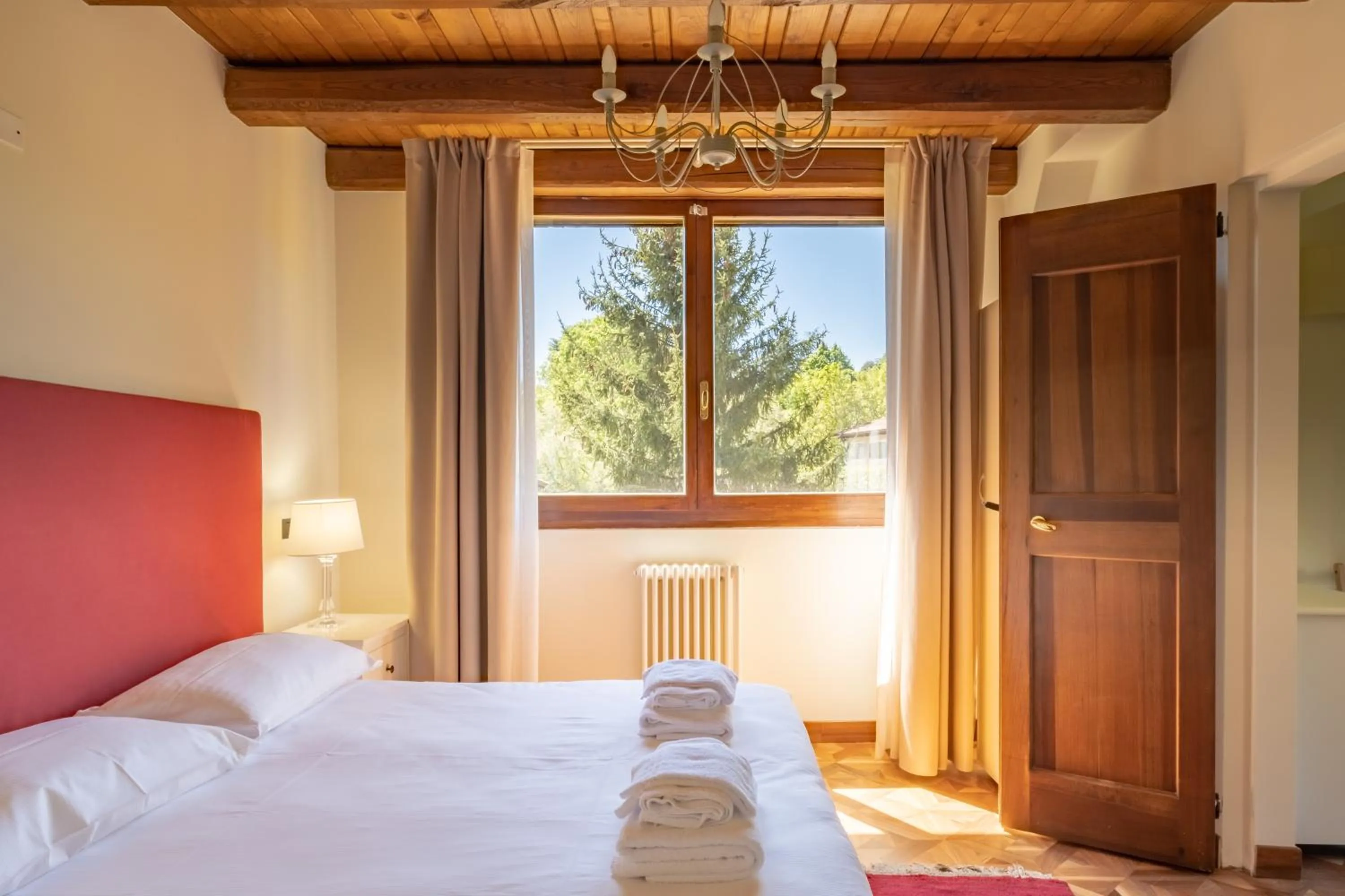 Bed in BolognaRoomscom - La Quercia