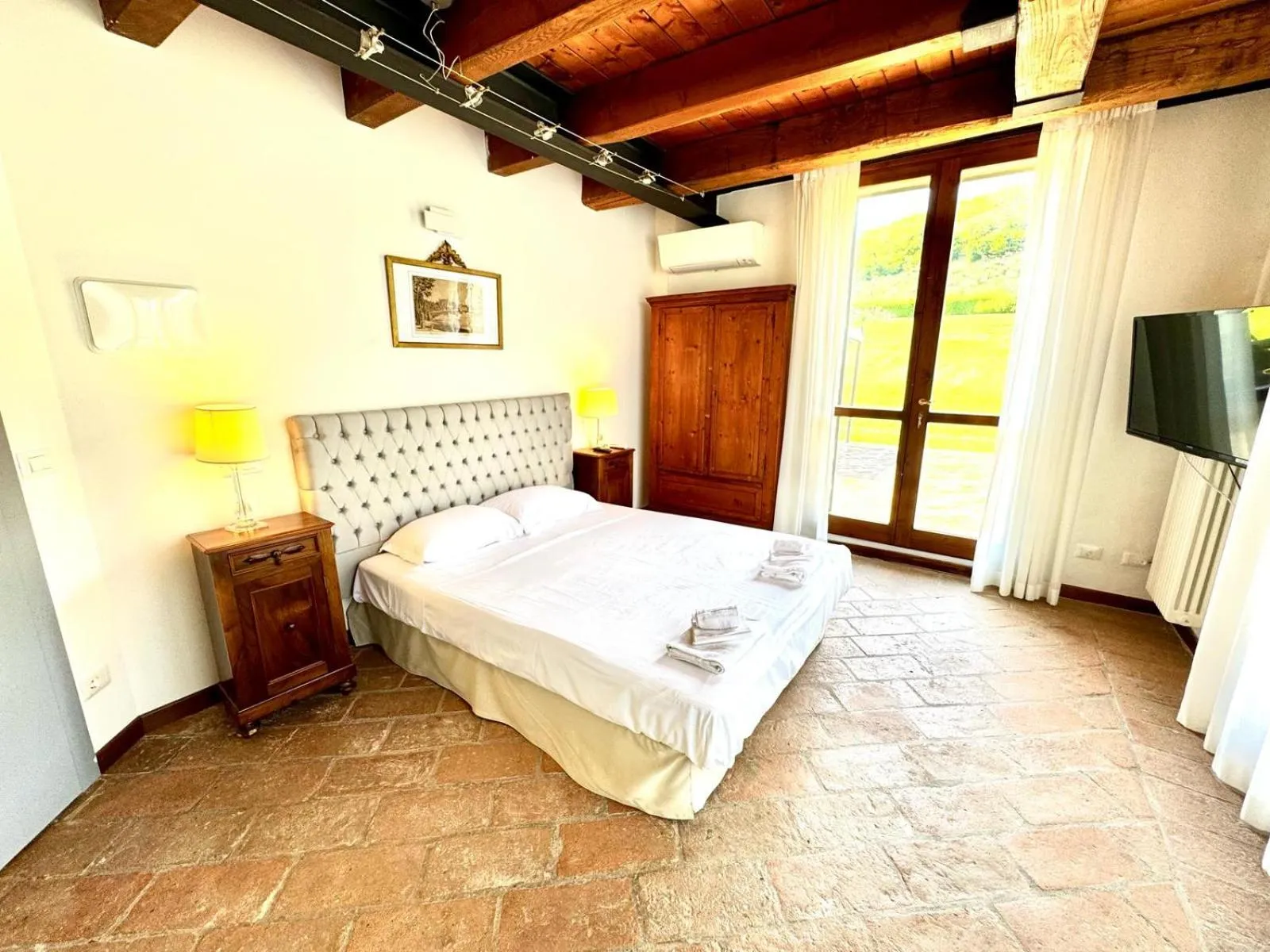 Bed in BolognaRoomscom - La Quercia