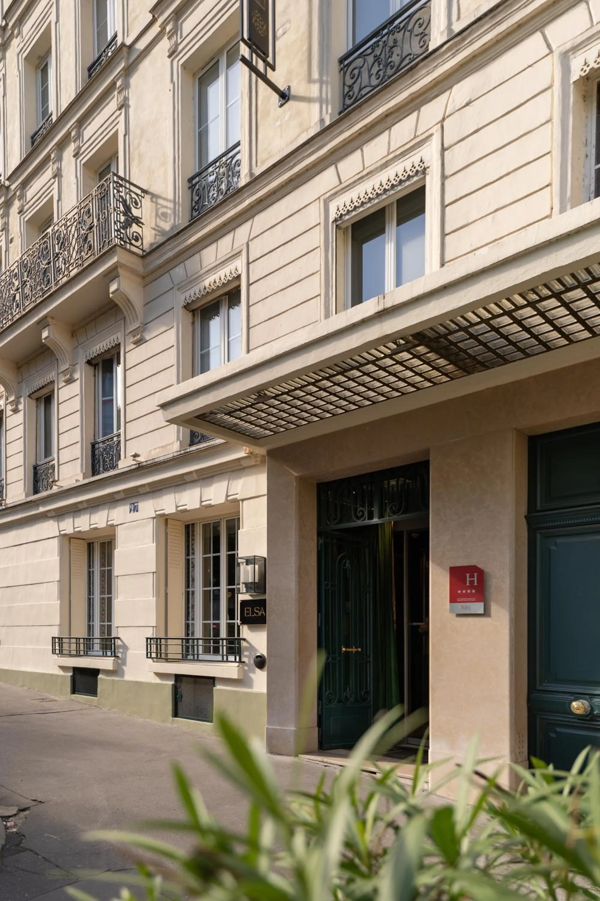 ELSA, Hôtel Paris