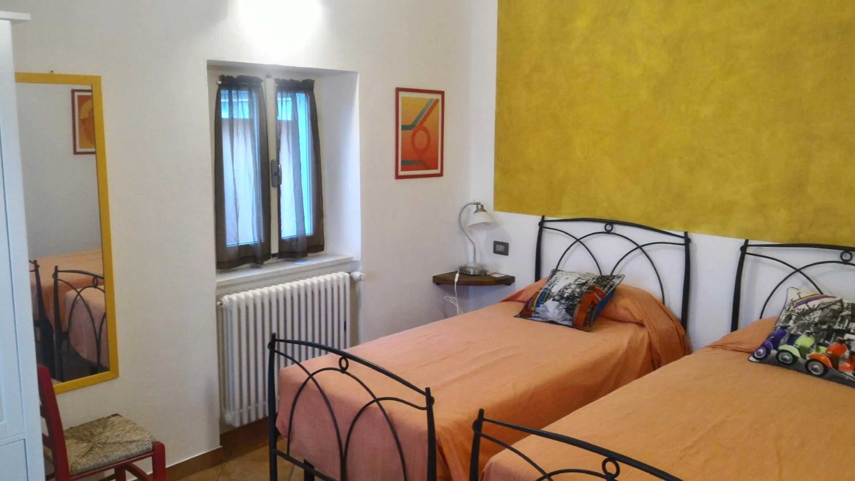 Photo of the whole room, Bed in Pietra Di Mare